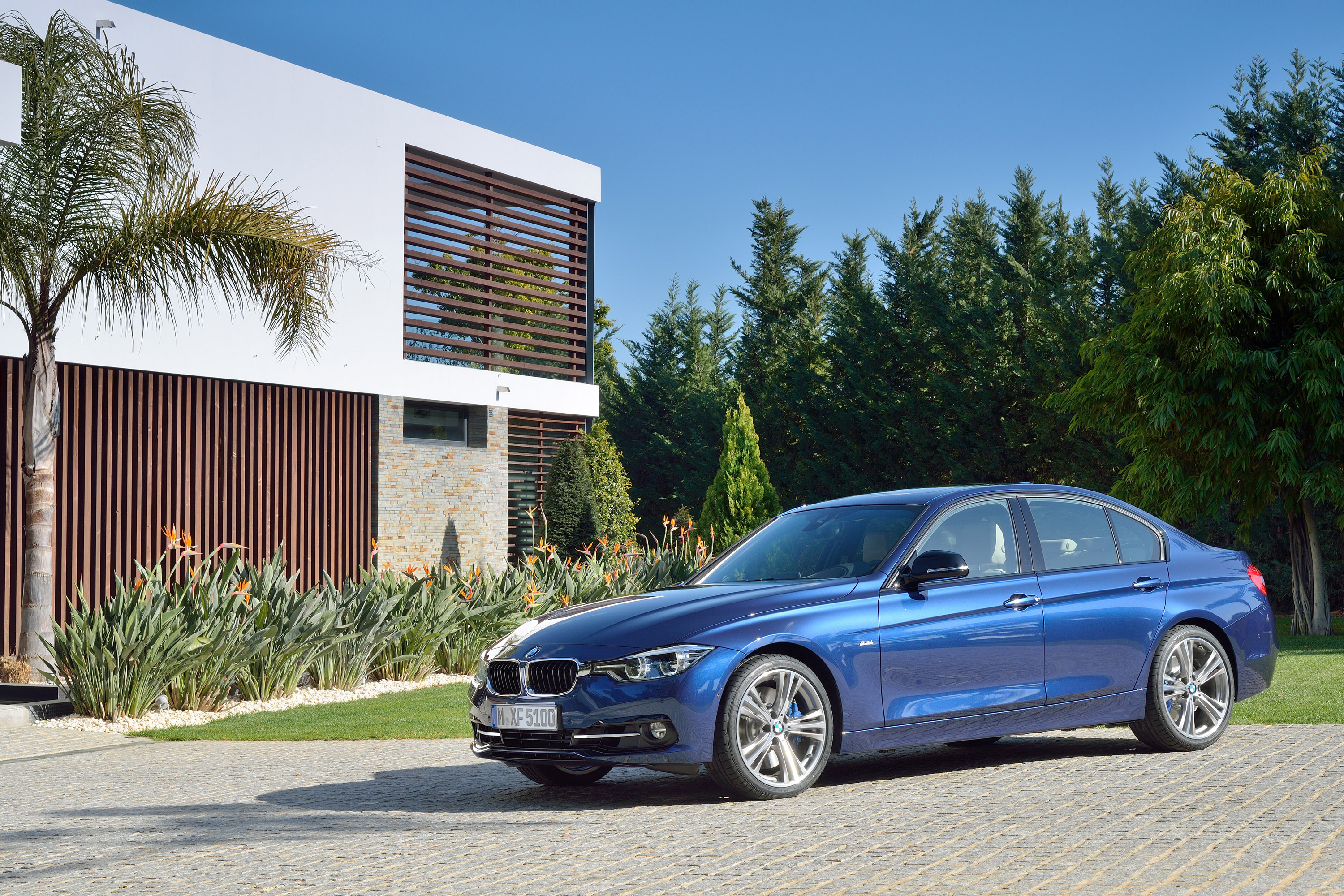 BMW 3-Series photo #19