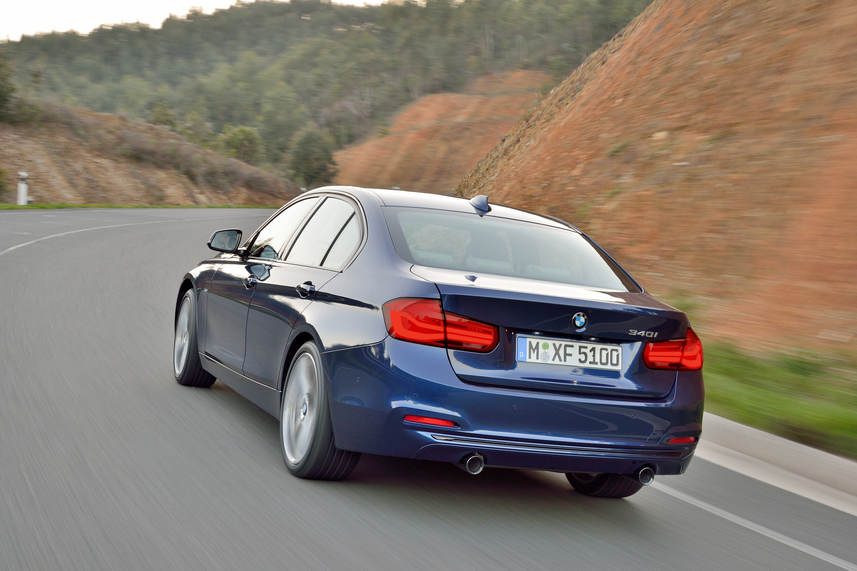 BMW 3-Series photo #30