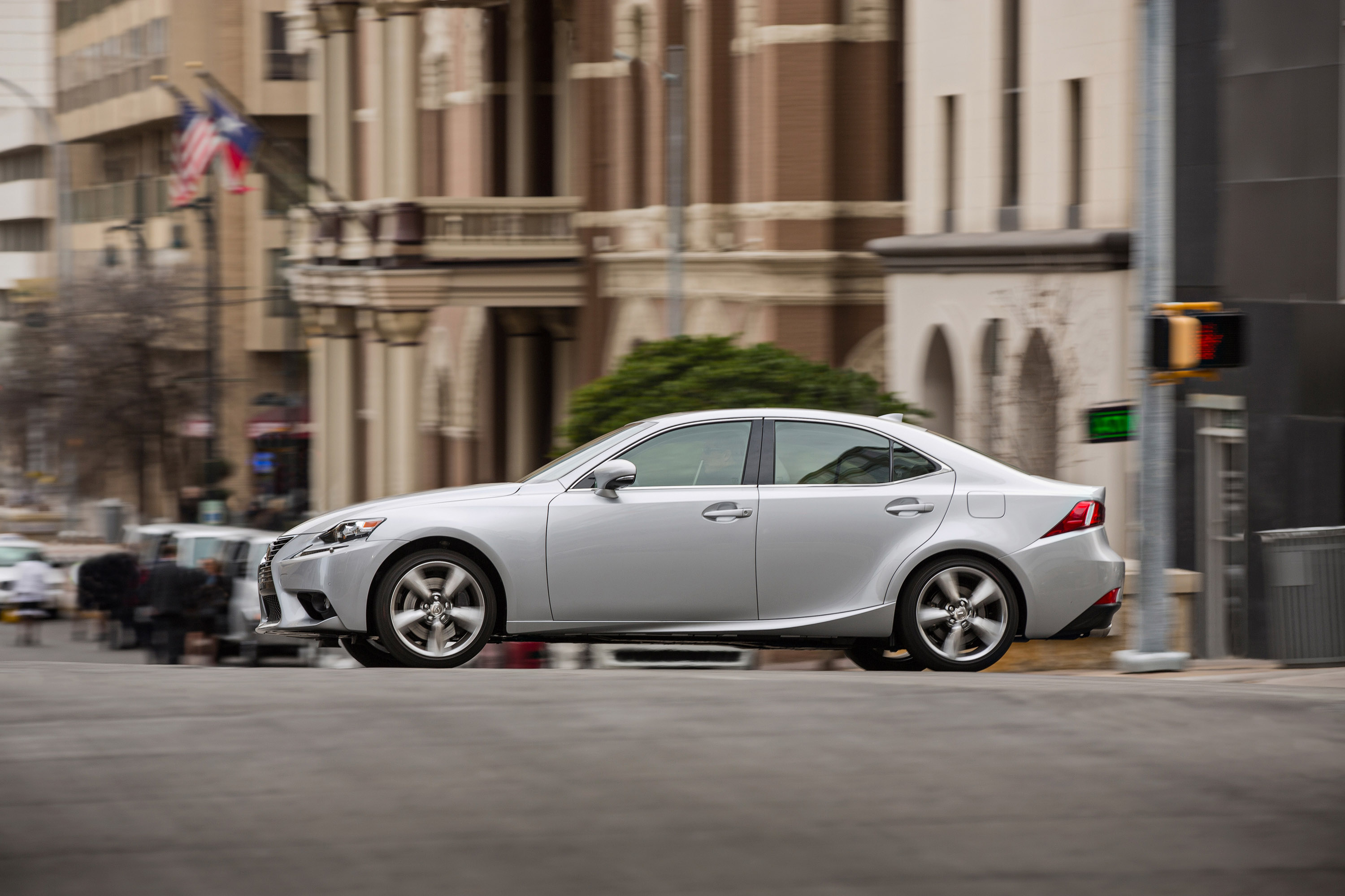 Lexus IS F-Sport photo #17