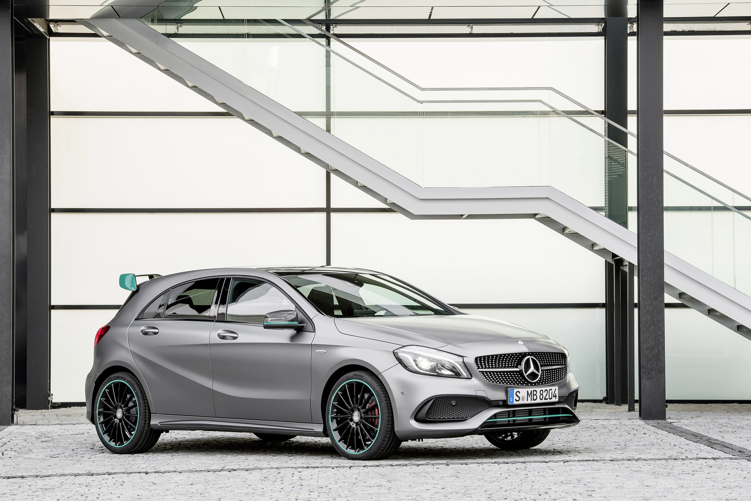 Mercedes-Benz A-Class photo #18