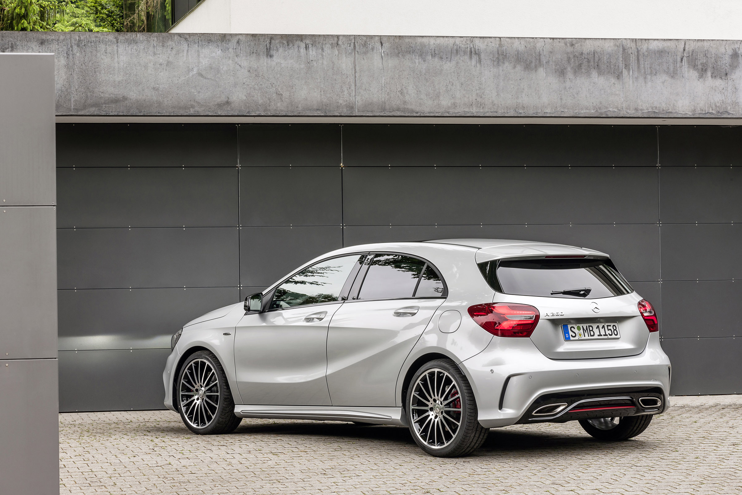 Mercedes-Benz A-Class photo #31