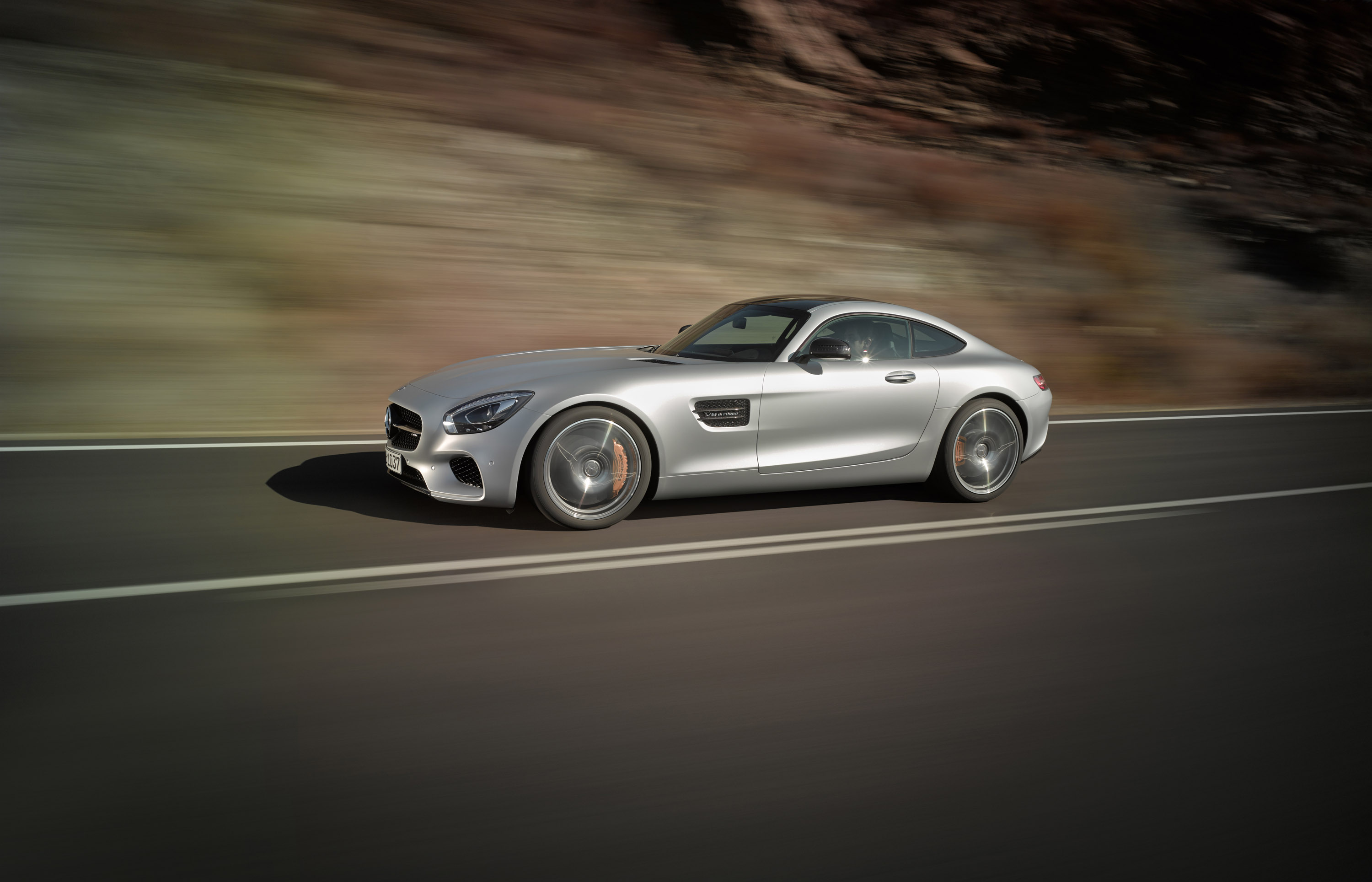 Mercedes-Benz AMG GT photo #35