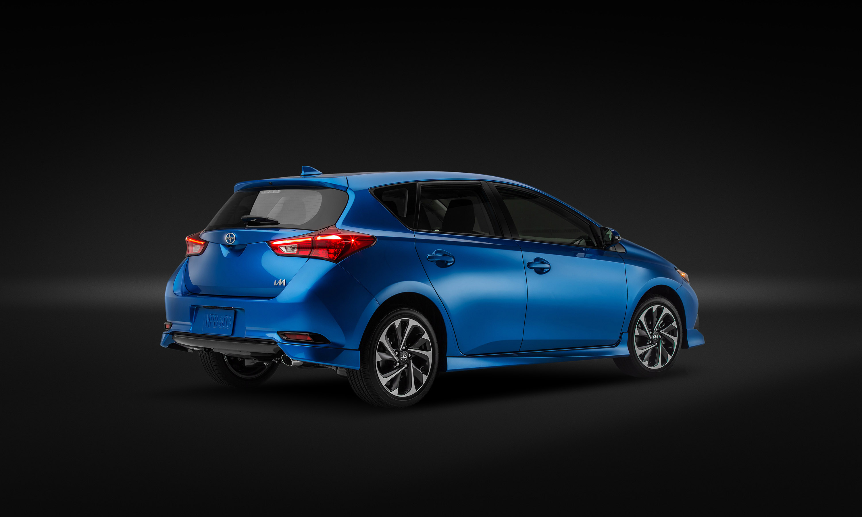 Scion iM photo #19