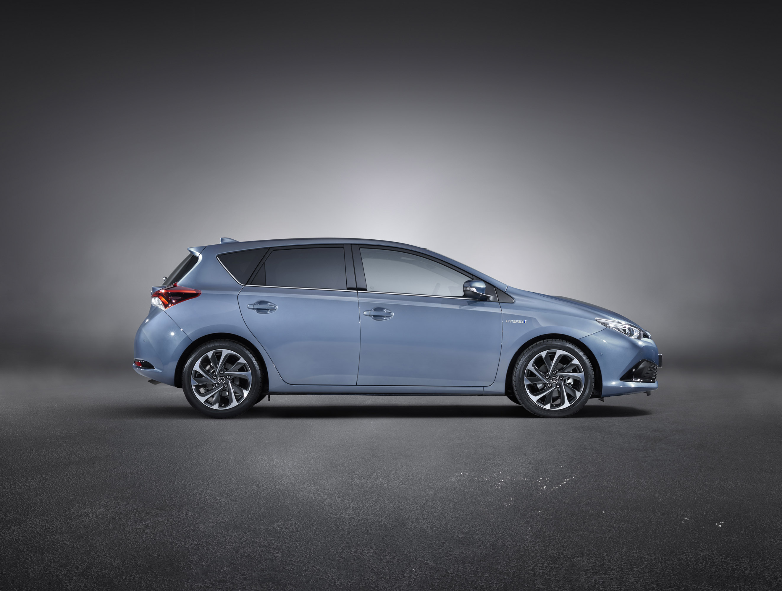 Toyota Auris photo #16