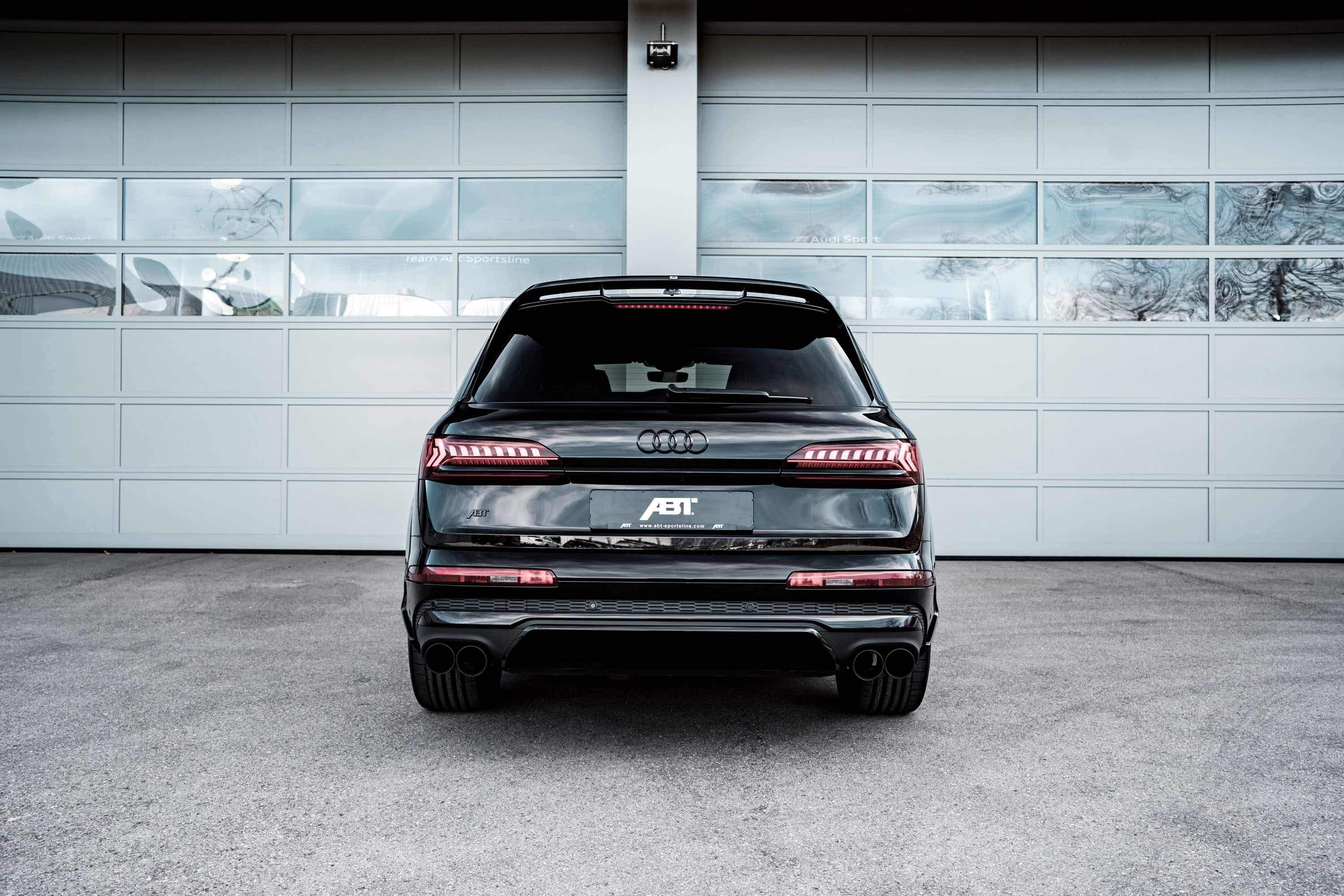 Audi SQ7 Wide Body photo #16