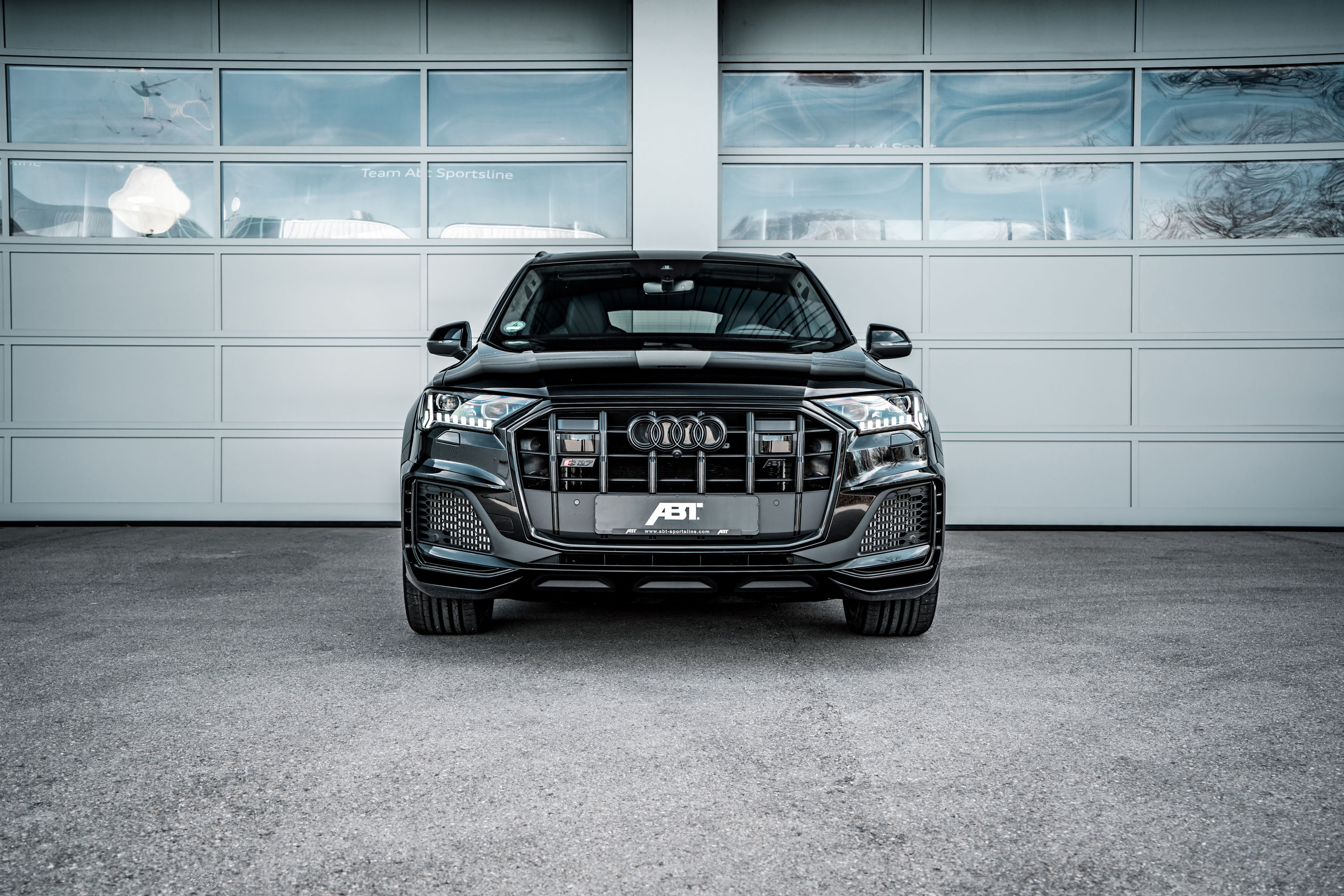 Audi SQ7 Wide Body photo #17