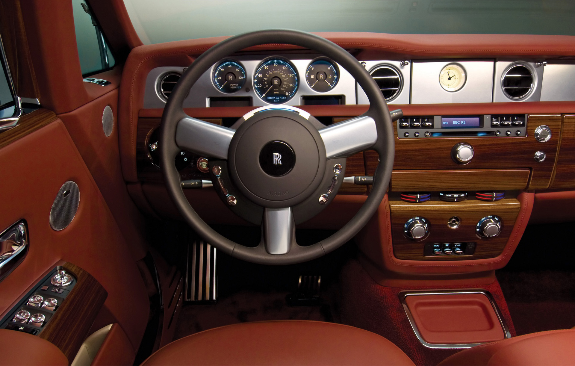 Rolls Royce Phantom 2010 салон