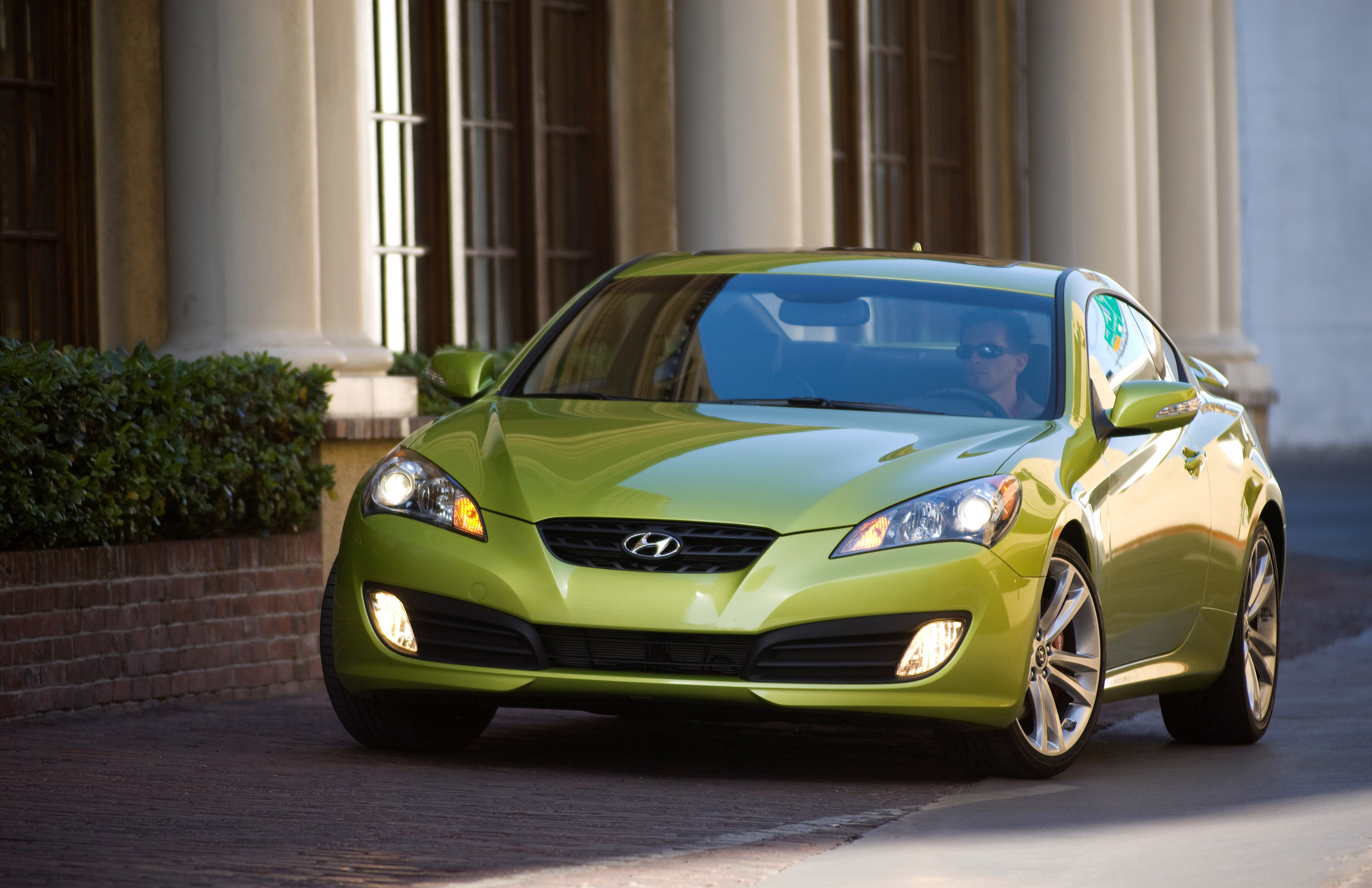 2010 Hyundai Genesis Coupe Hd Pictures