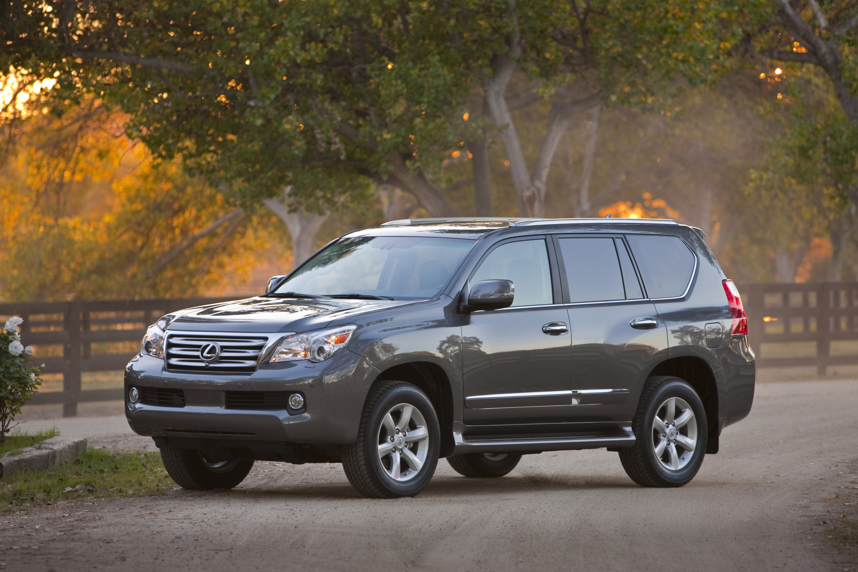 Lexus gx 460. Тойота Лексус GX 460. Lexus gx460 2010. Gx460 2009.