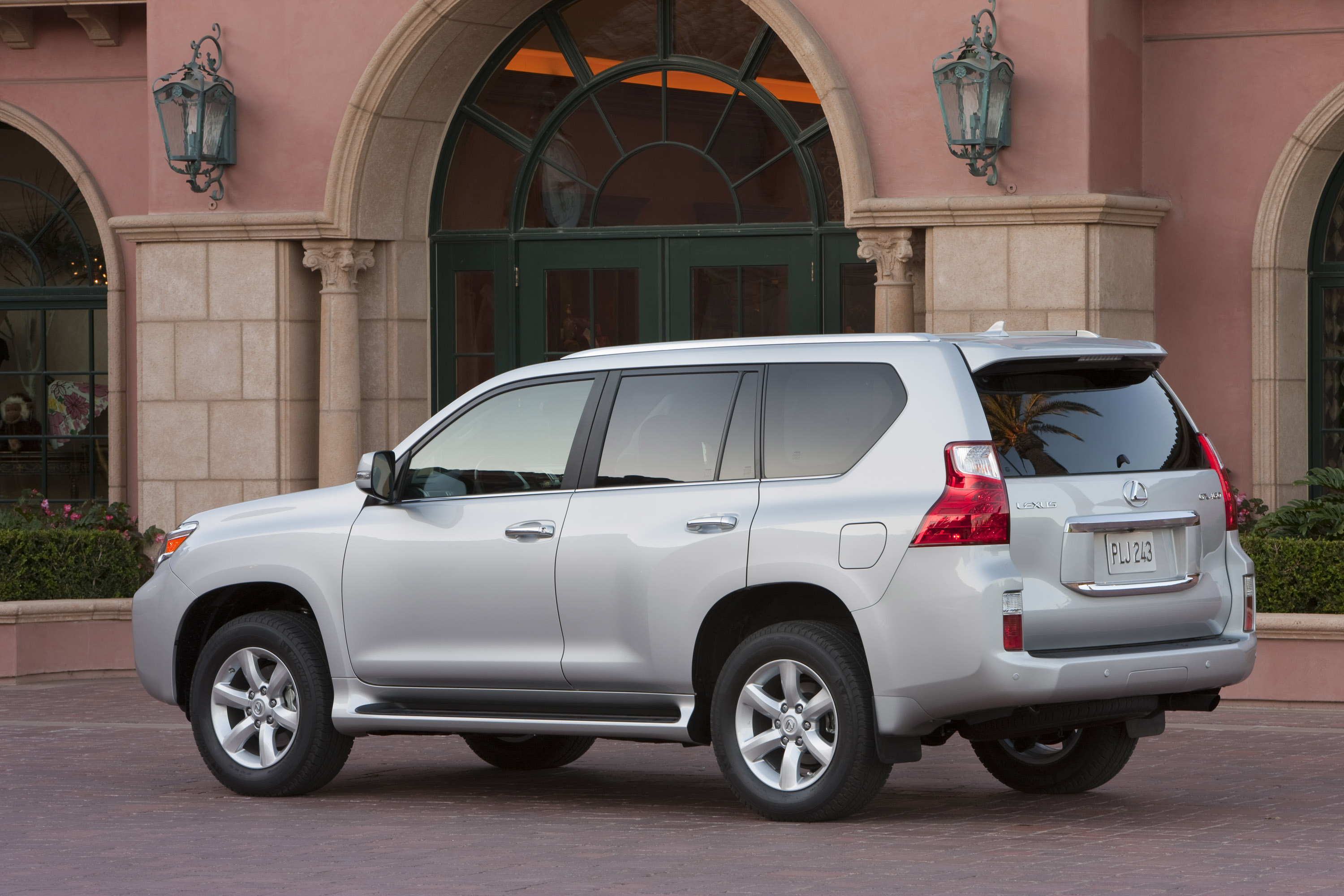 Лексус gx460. Lexus gx460. Лексус джип GX 460. Lexus gx460 2011. Lexus gx460 2009.