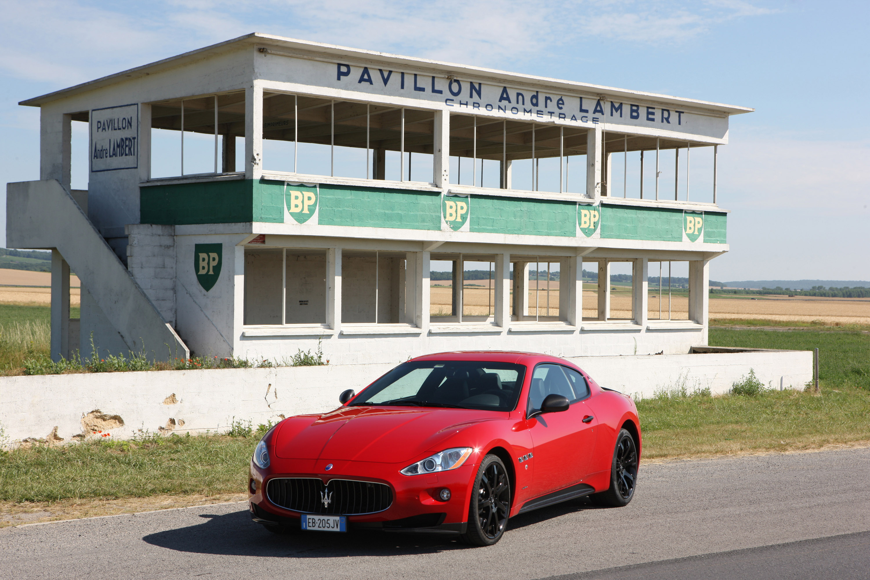 Maserati GRANTURISMO MC 2010