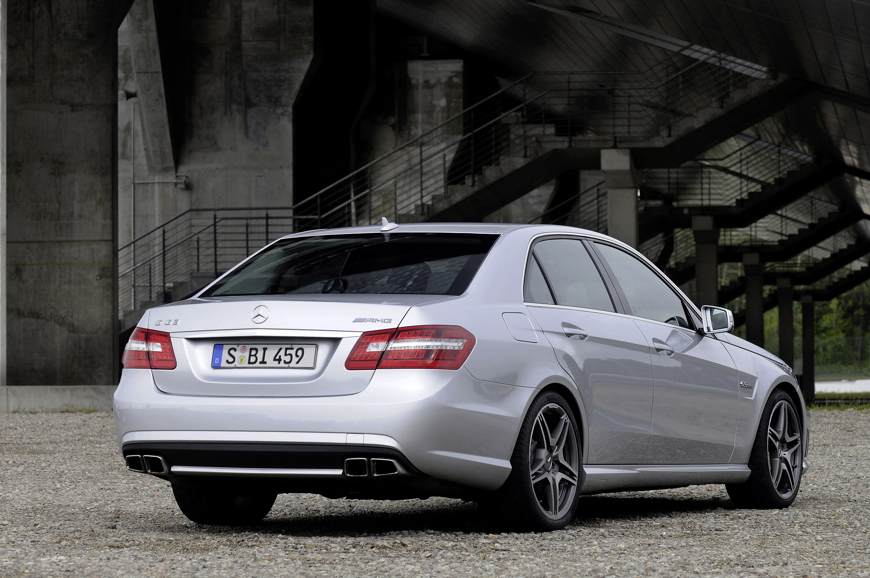 Е 6 3. Mercedes e class w212 AMG. E class 63 AMG w212. Mercedes Benz e63 AMG 2009. Mercedes-Benz w212 AMG 2010.