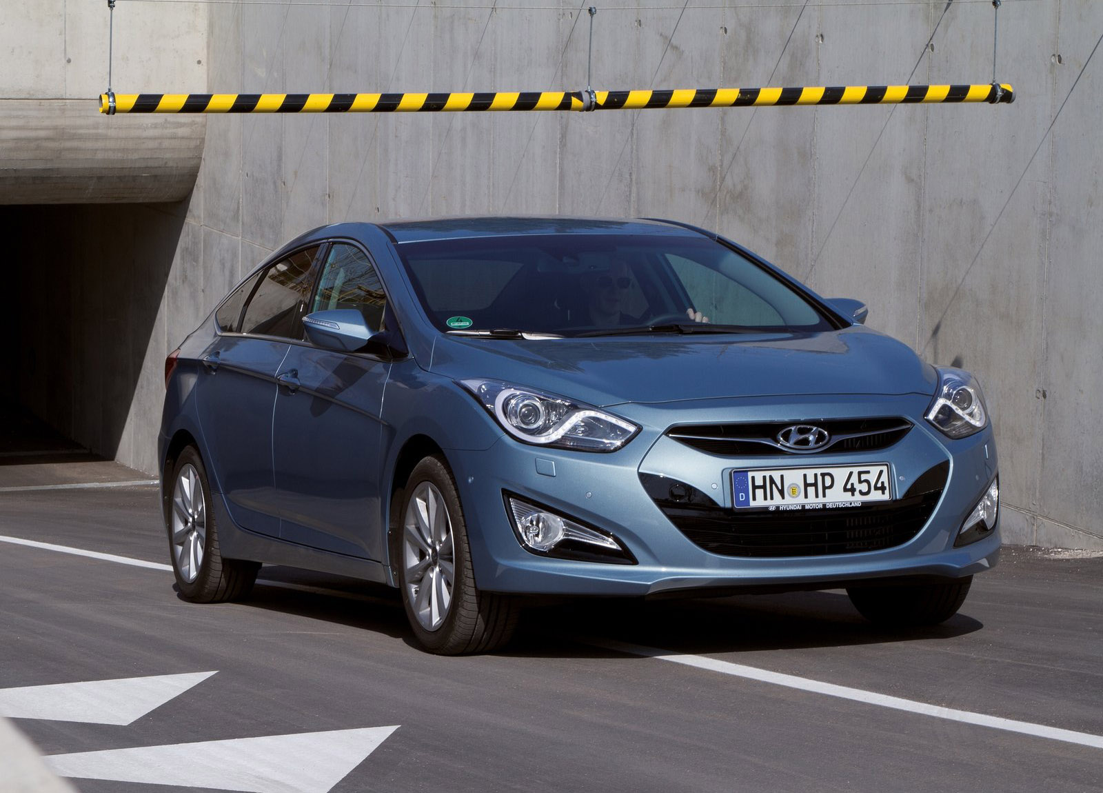 2012 Hyundai i40 - HD Pictures @