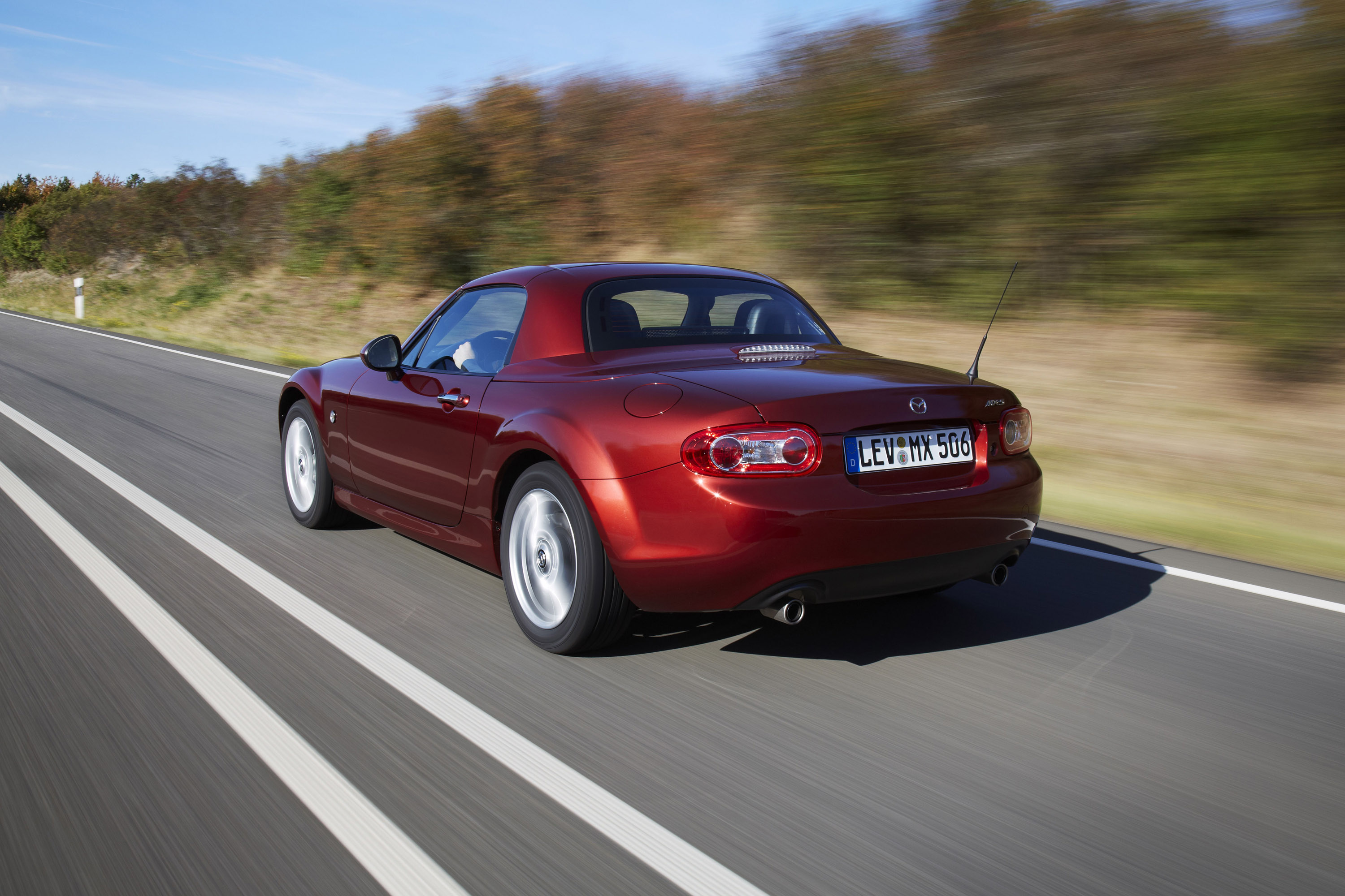 Машина прошла. Mazda MX-5 2012. Mazda MX 5 Facelift Cobra. MX 5 2012. Roofer для MX-5.