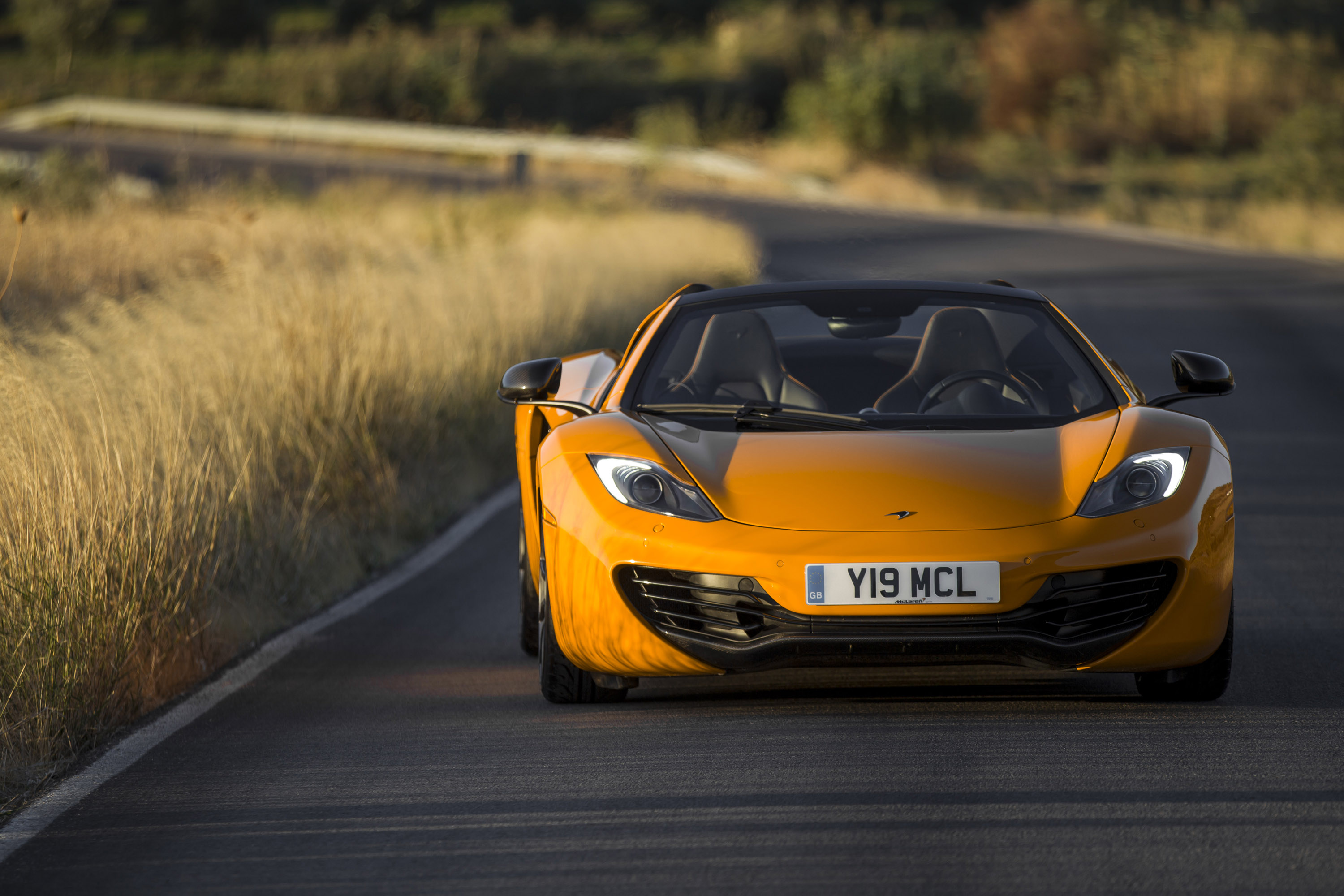 Про 4 12. MCLAREN 12c. Макларен мп4 12с. Макларен 12с Спайдер. MCLAREN mp4-12c 2011.