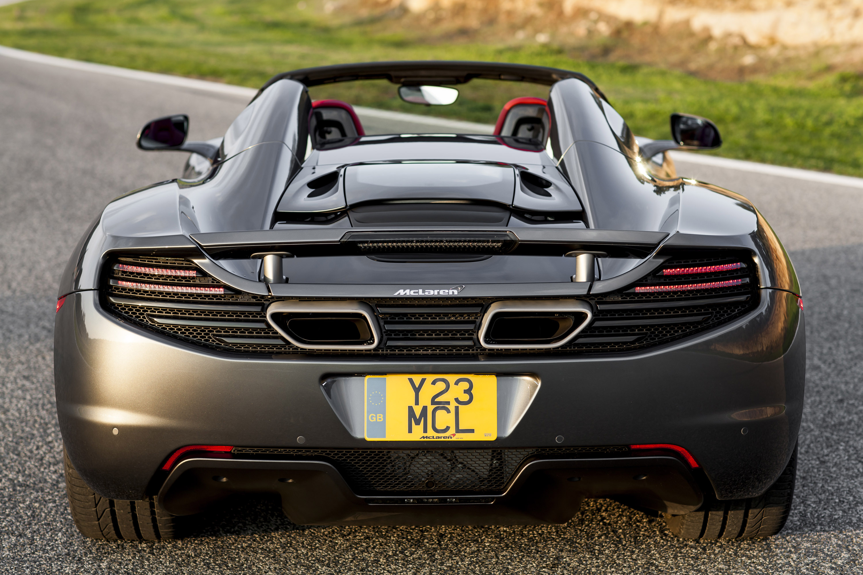 12 c m 4. Макларен 12с Спайдер. Макларен 12с. Макларен mp4-12c Spider. Макларен МП 12с.