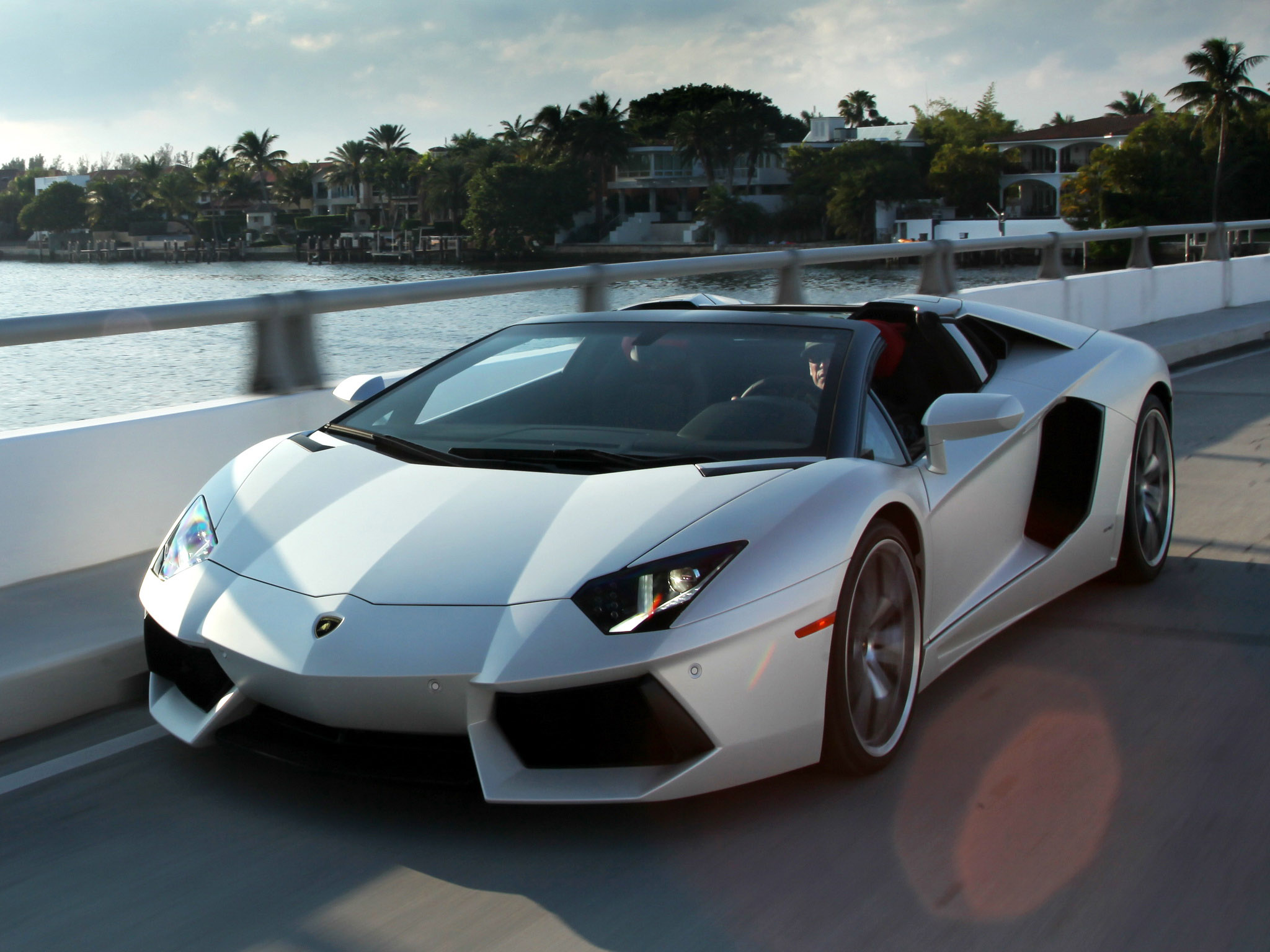 Lamborghini Aventador lp700 4 Roadster Silver