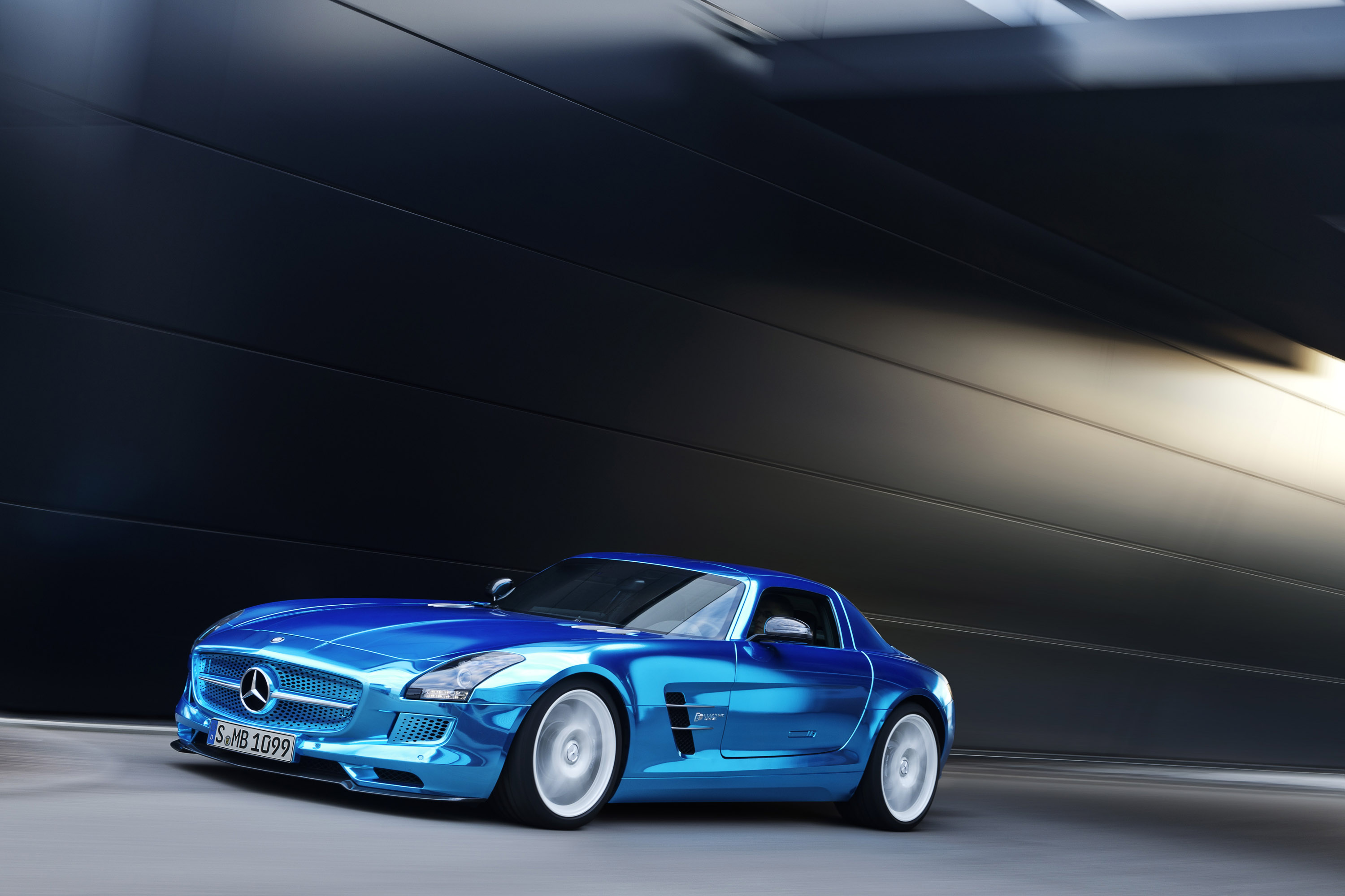 Тачки мерсы. Mercedes-Benz SLS AMG Coupe. Мерседес SLS AMG Electric Drive. Мерседес СЛС АМГ синий. Mercedes SLS AMG купе.