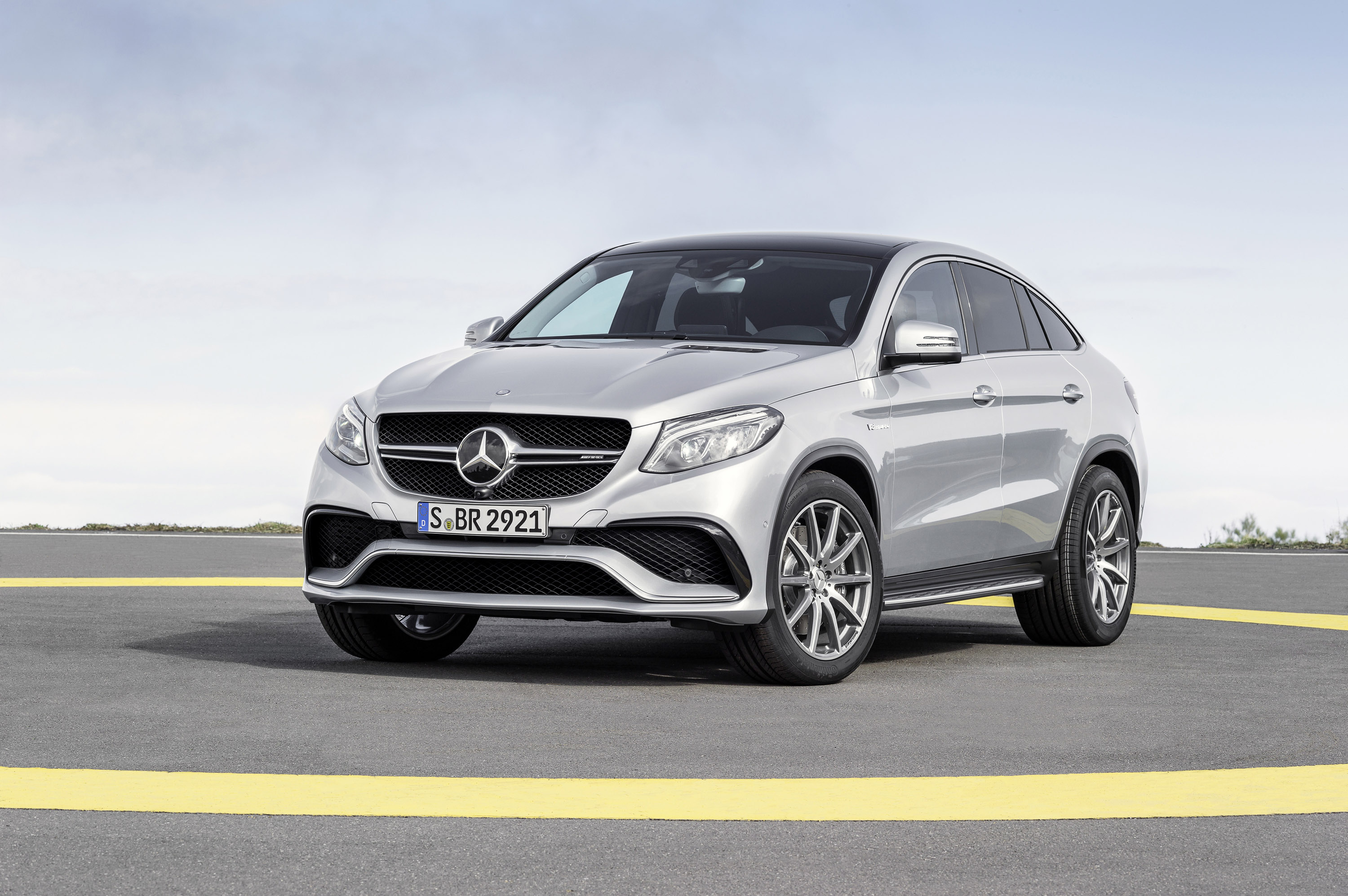 2016 Mercedes-Benz GLE63 AMG Coupe - HD Pictures @ carsinvasion.com