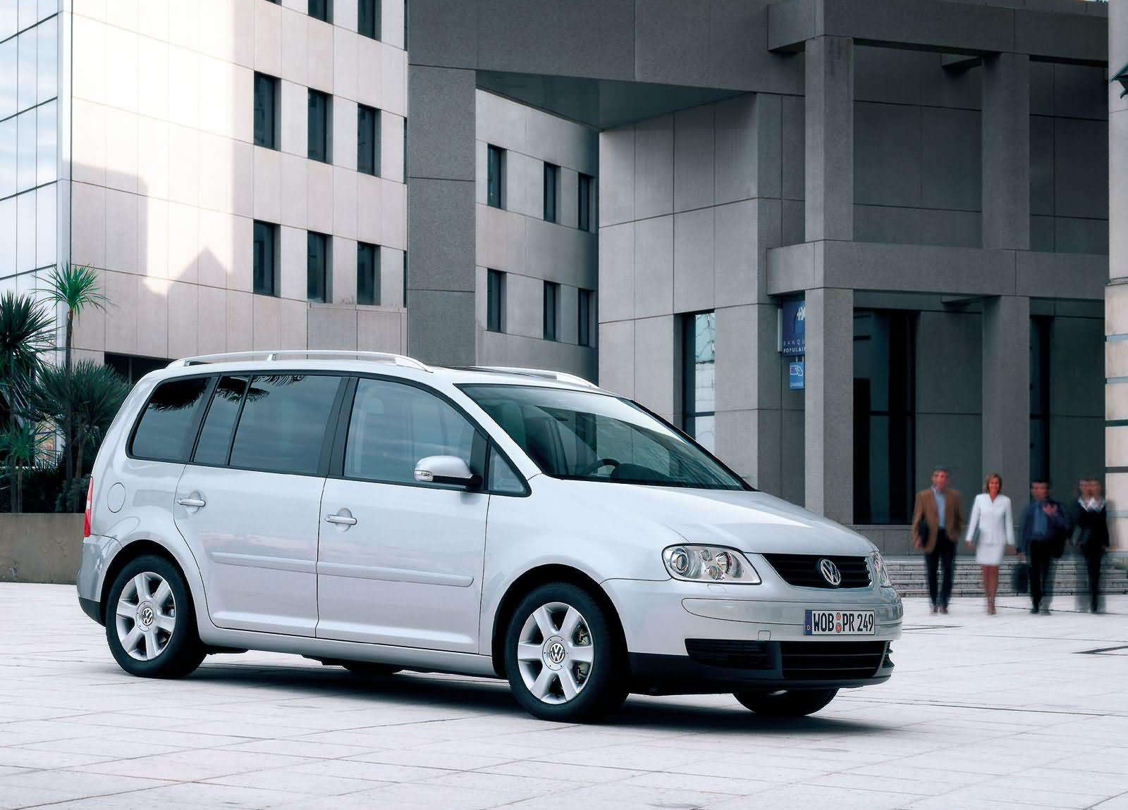 Фольксвагены 2003 года. Фольксваген Туран 2003. VW Touran 2003. Volkswagen Touran 2003 год. Volkswagen Touran 2.0 МТ, 2003.