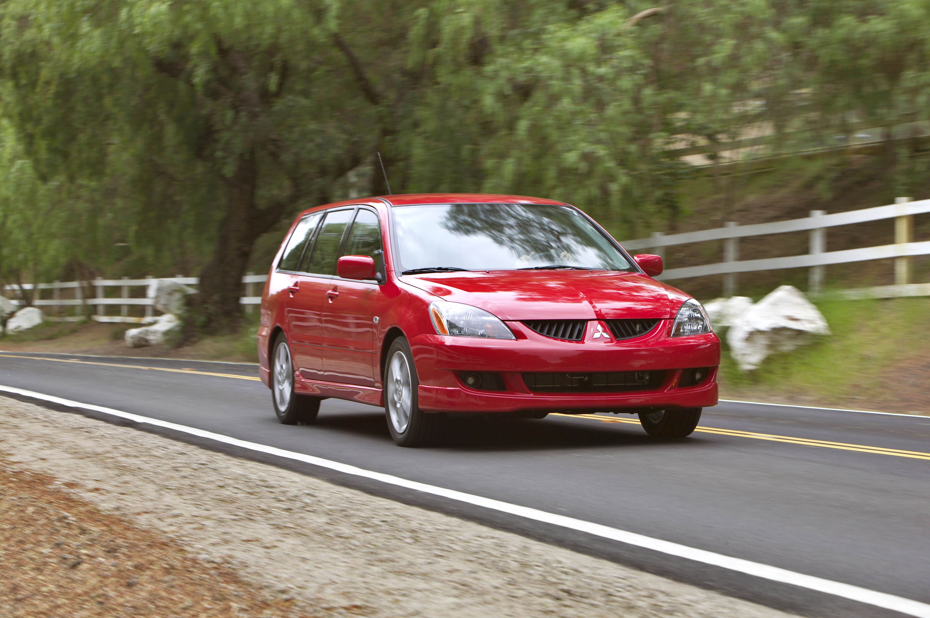 Мицубиси лансер 2. Lancer 9 Wagon Ralliart. Mitsubishi Lancer 9 Ralliart Wagon. Lancer 9 Ralliart. Митсубиси Лансер 9 раллиарт.