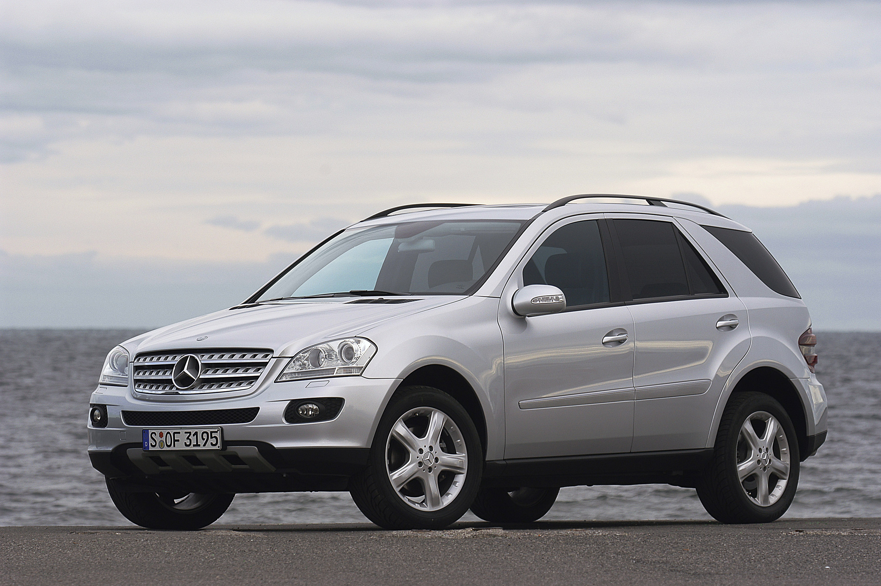 Мл 350 2006. Mercedes-Benz ml 350 2005. Mercedes-Benz ml-class 350. Mercedes-Benz ml 500 2006. Mercedes Benz ml 500.