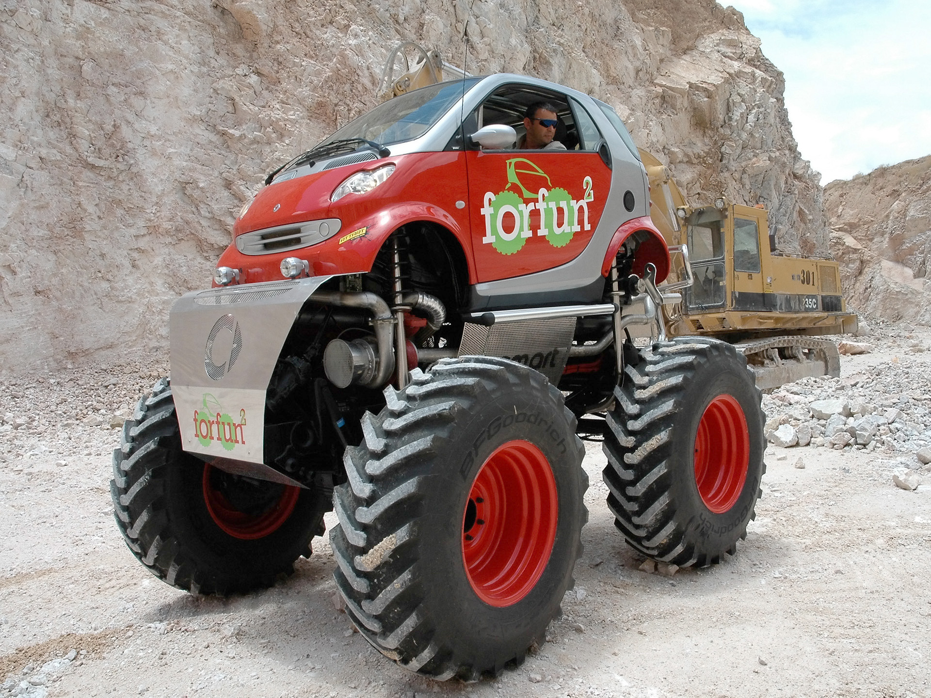 Высокие тачки. Монстр трак Bigfoot 5. Бигфут машина монстртрэк. Монстр трак Bigfoot. Toyota бигфут.