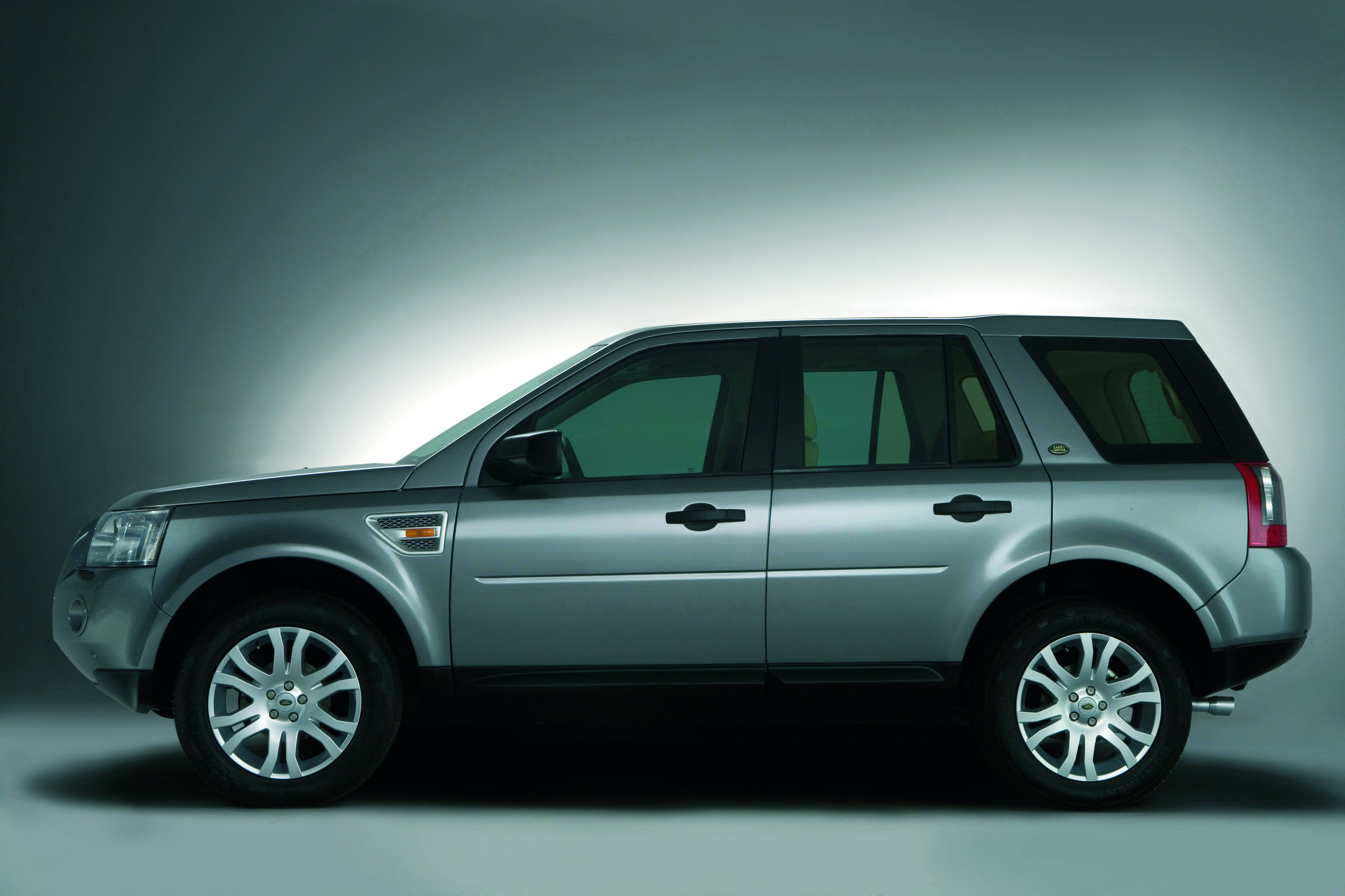 Фрилендер 2 дизель 2.2 2008 года. Land Rover Freelander 2. Ленд Ровер Freelander 2 2008. Лэнд Ровер Фрилендер 2008. Ленд Ровер Фрилендер 2007.