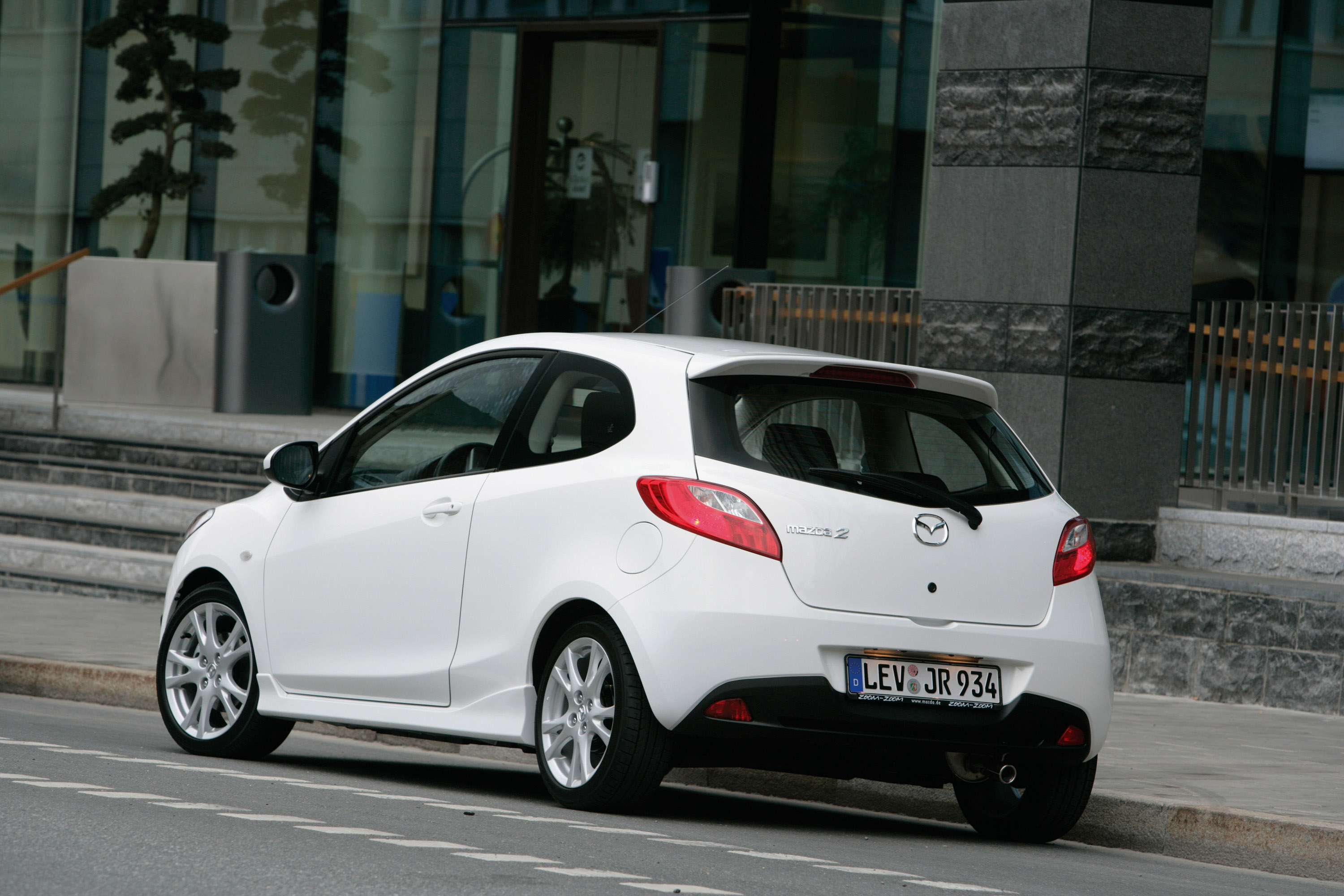 Mazda 2.3. Mazda 2 2007. Мазда 2 Демио 2008. Mazda 2 3 Door. Mazda 2 2013.