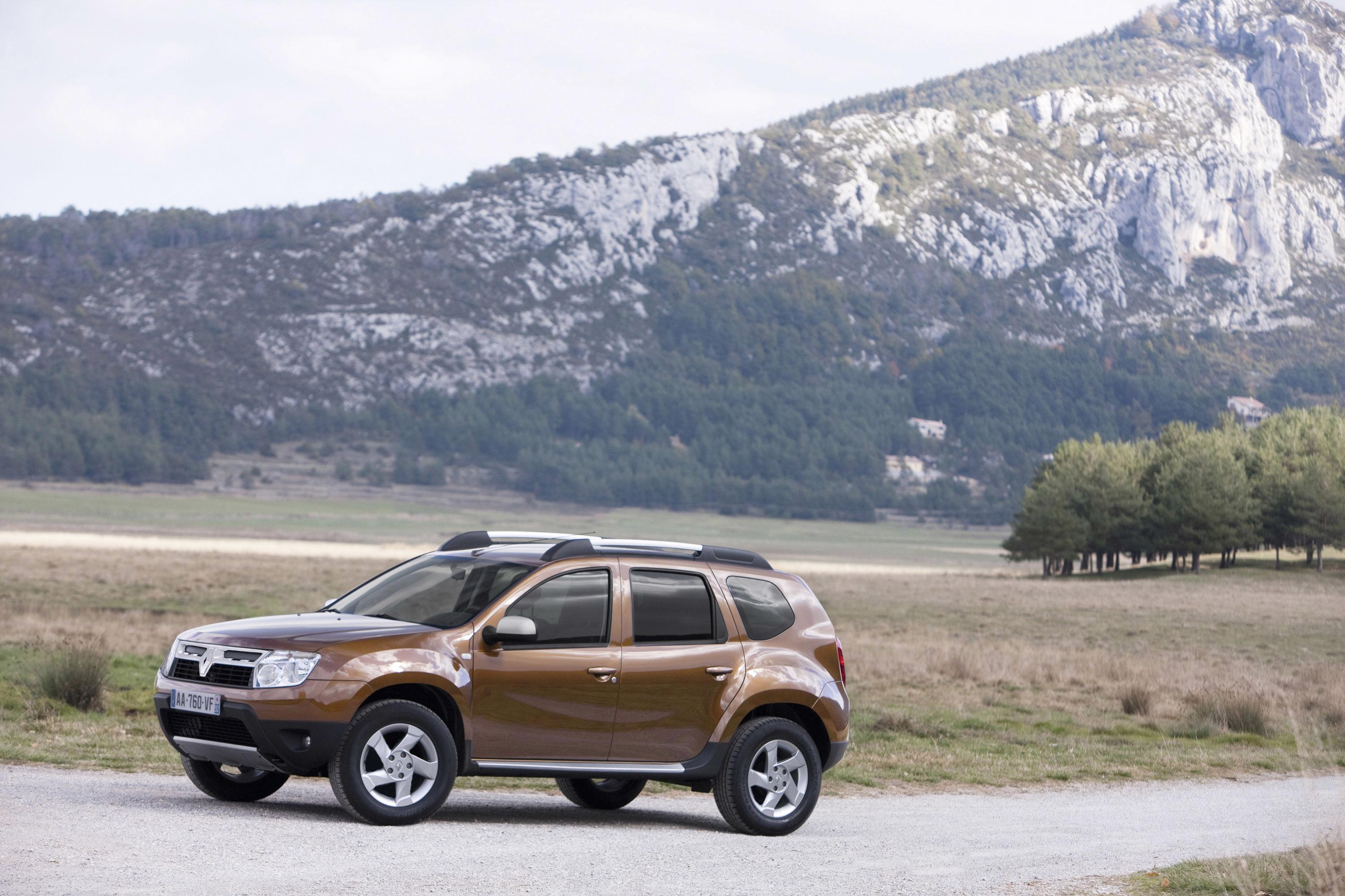 Автомобиль дастер фото. Renault Duster 2010. Рено Дастер 2011. Renault Duster 2010-2015. Renault/Dacia Duster 2011-.