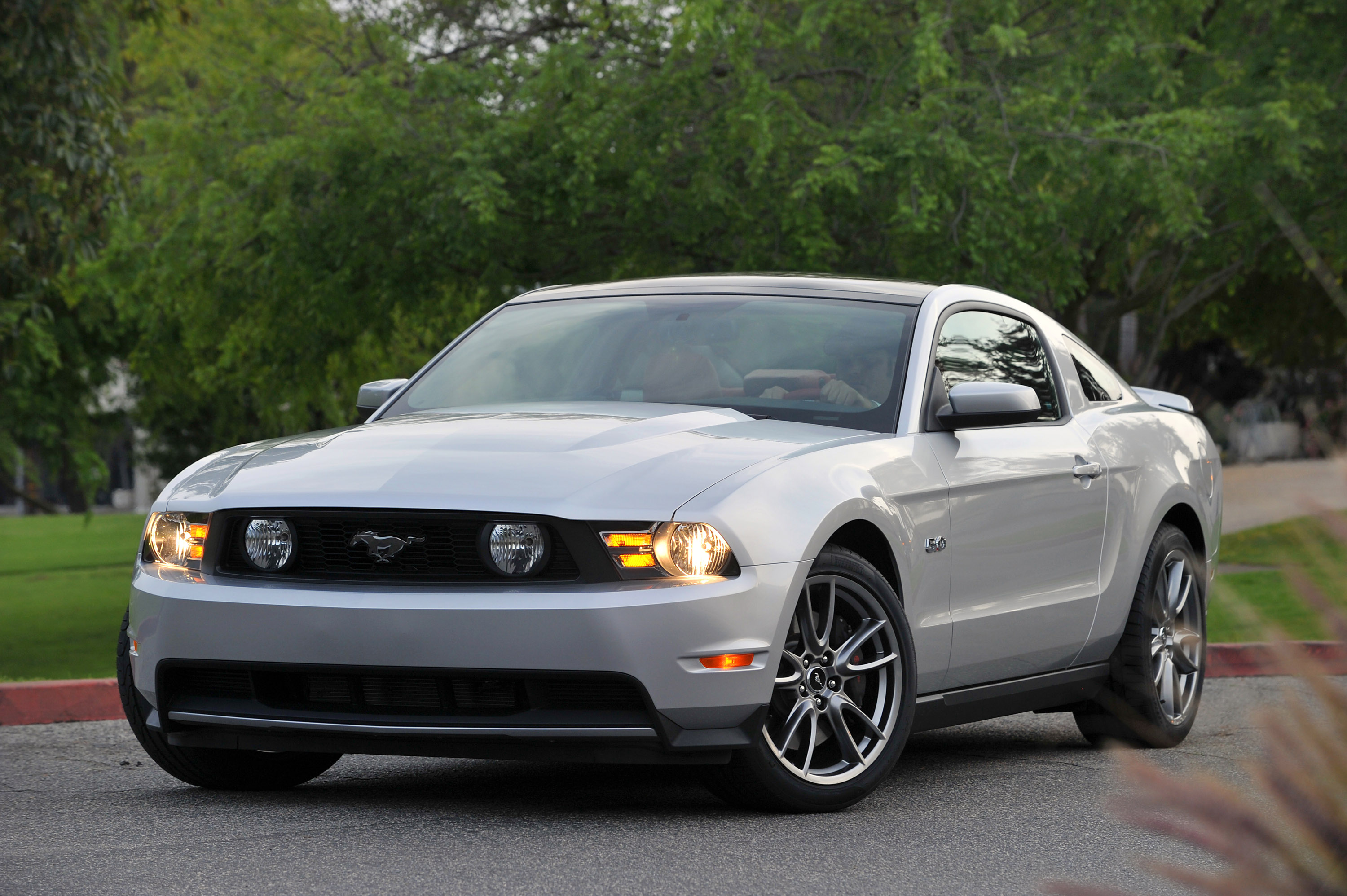 Ford Mustang gt 5 0 2005