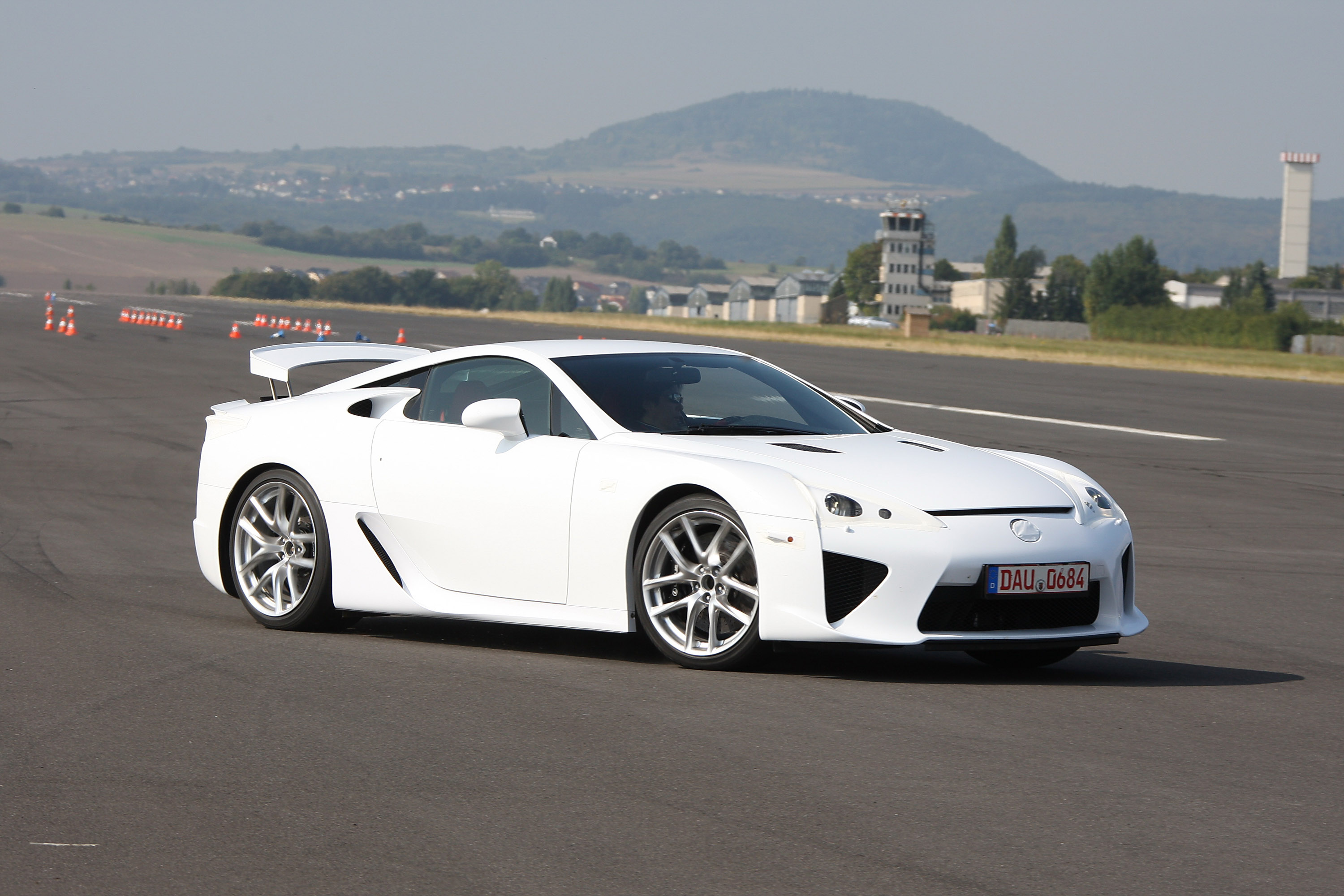 Lfa fb 12 12. 2011 Lexus LFA. Лексус ЛФА 2011. Lexus LFA 2001. Lexus LFA 2022.