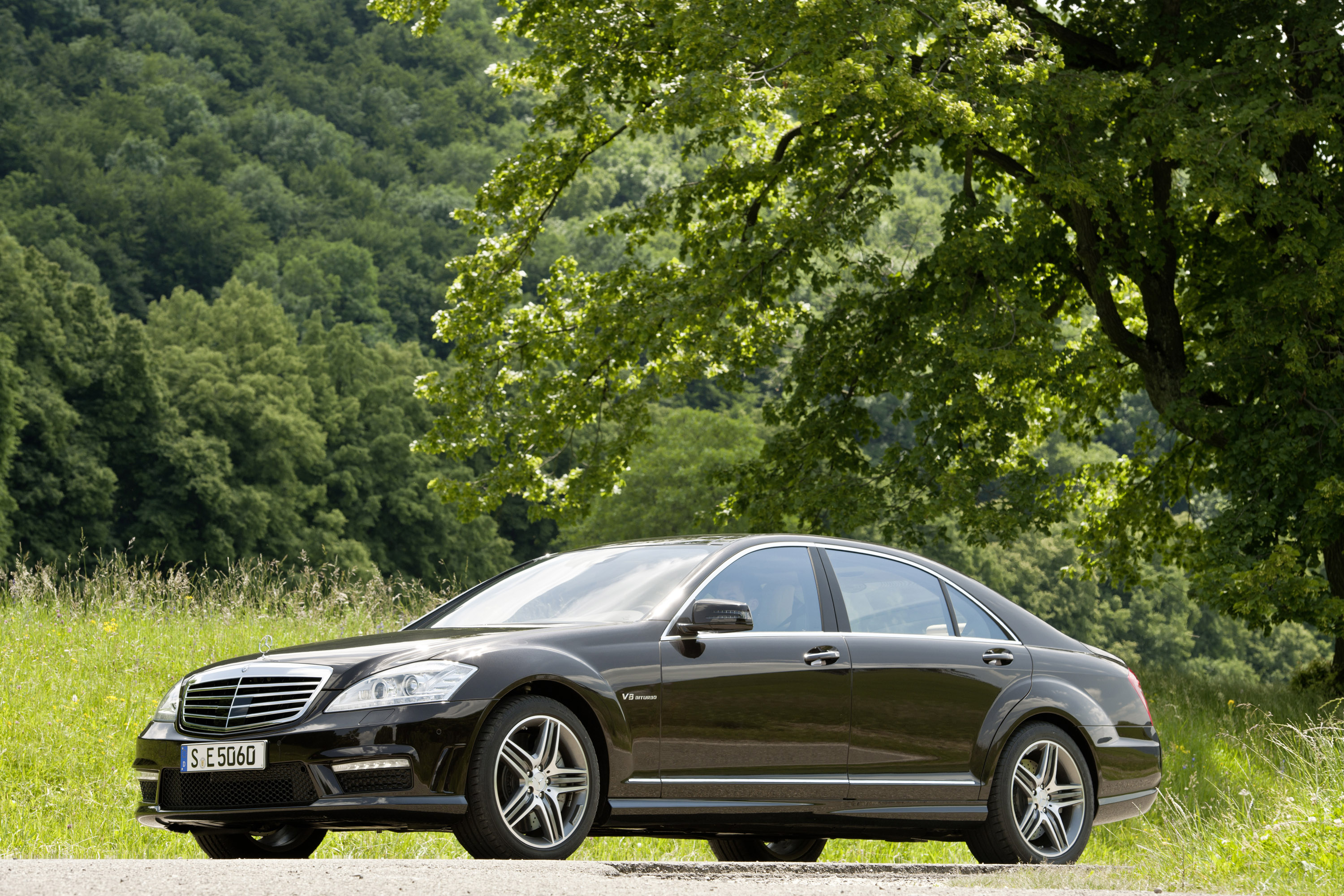 Фото 63 мерседеса. Mercedes-Benz s-class w221. Mercedes Benz s class w221 AMG. Mercedes Benz w221 2013. 2011 Mercedes-Benz s63 AMG.