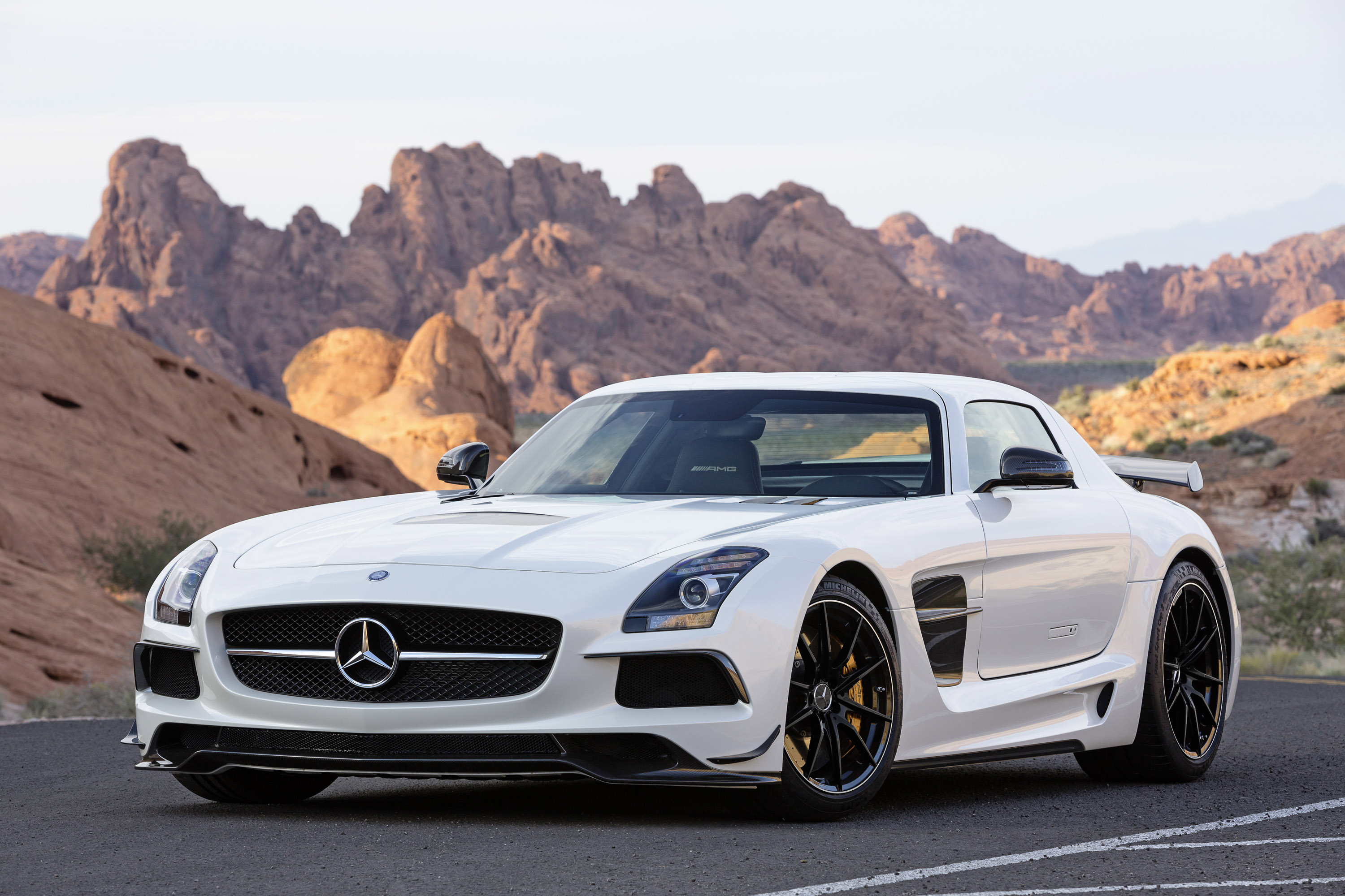 Mercedes sls. Самые дорогие машины Мерседес АМГ. Cars.