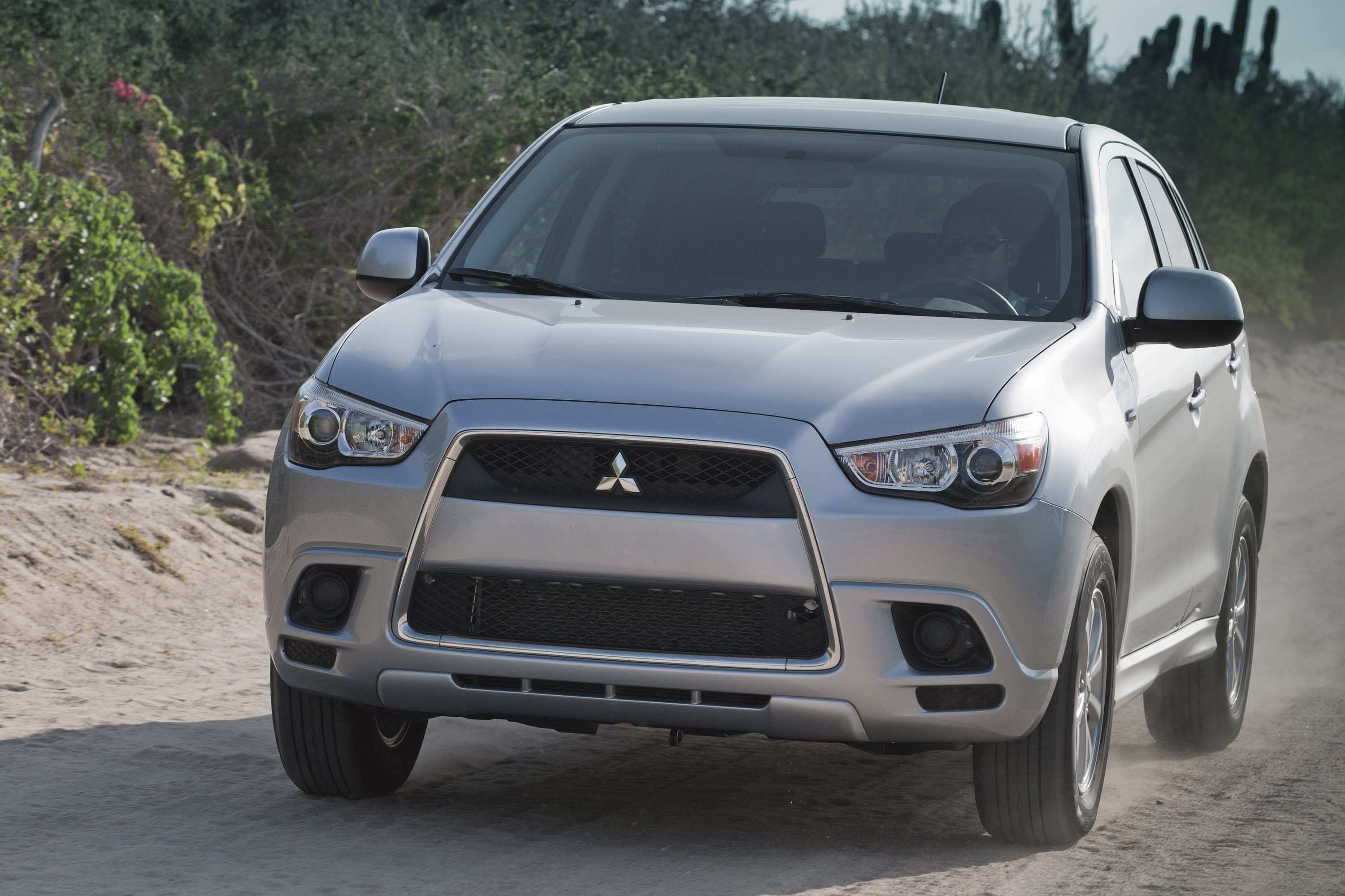 Спорт 2011. Mitsubishi Outlander Sport. Аутлендер спорт 2011. Мицубиси Аутлендер спорт 2011. Митсубиси Аутлендер Sport.