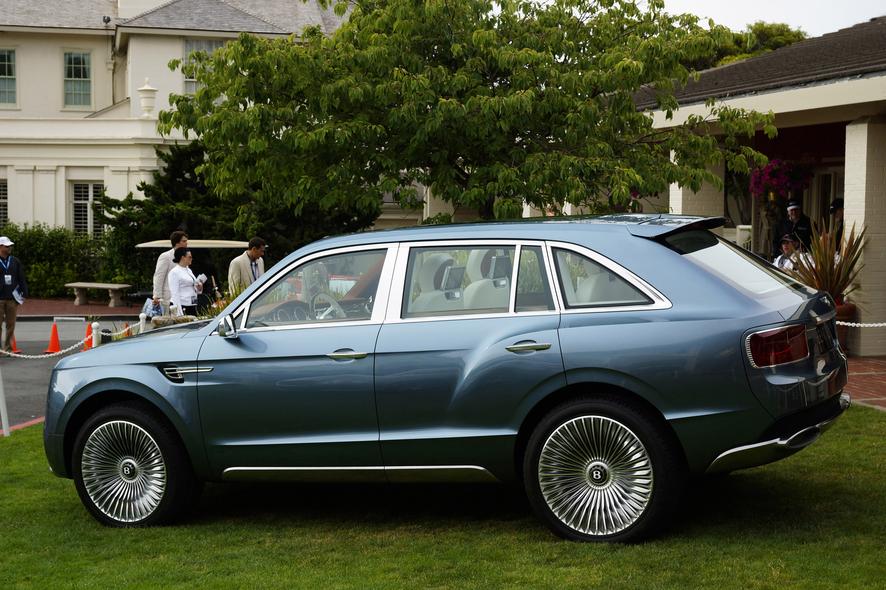 Bentley Exp 9 f