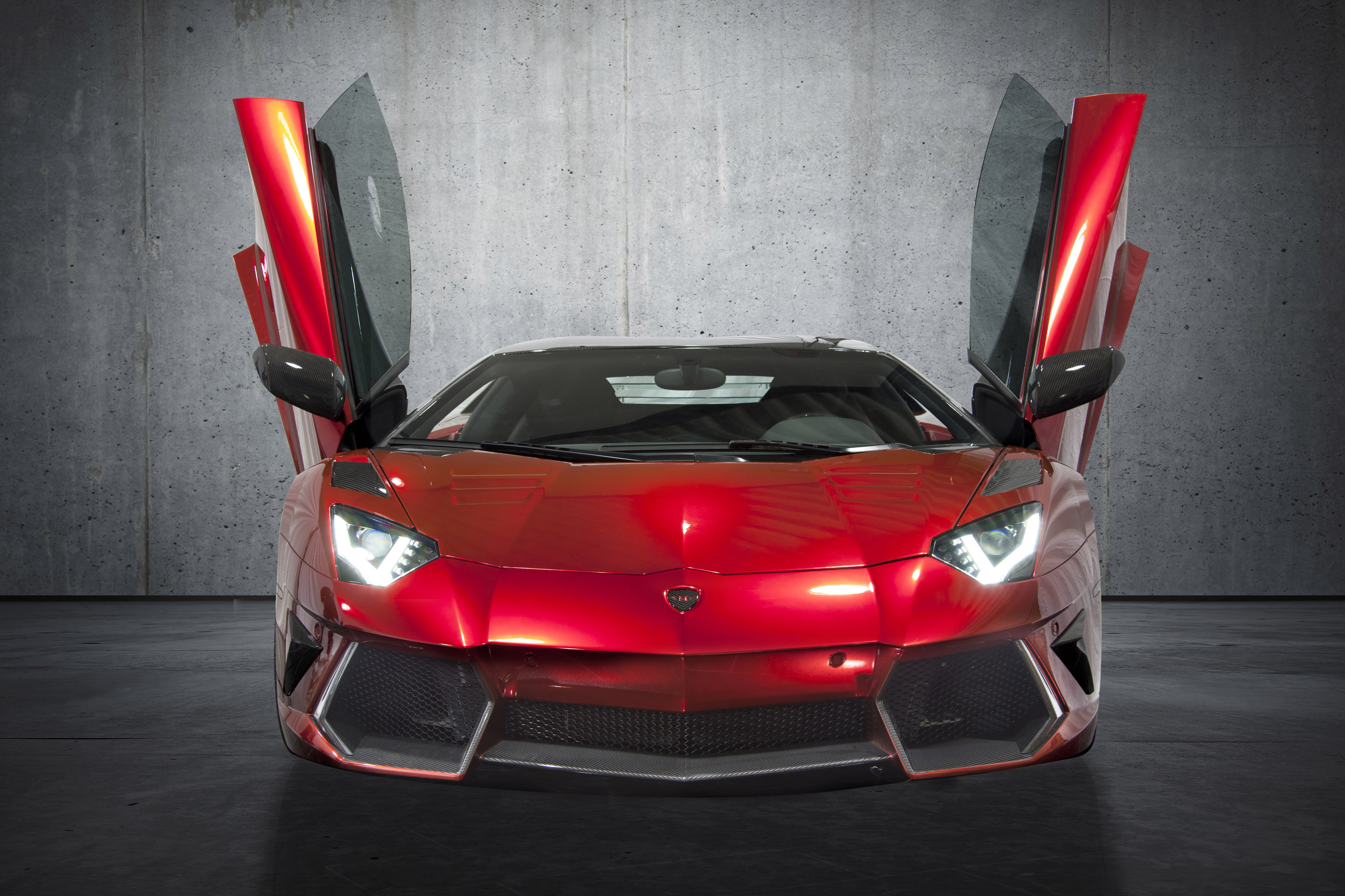 Фотки ламбы. Lamborghini Aventador lp700-4 красный. Lamborghini Aventador lp700-4 2011. Lamborghini Aventador Mansory Red. Lamborghini Aventador lp700-4 Mansory 2012.