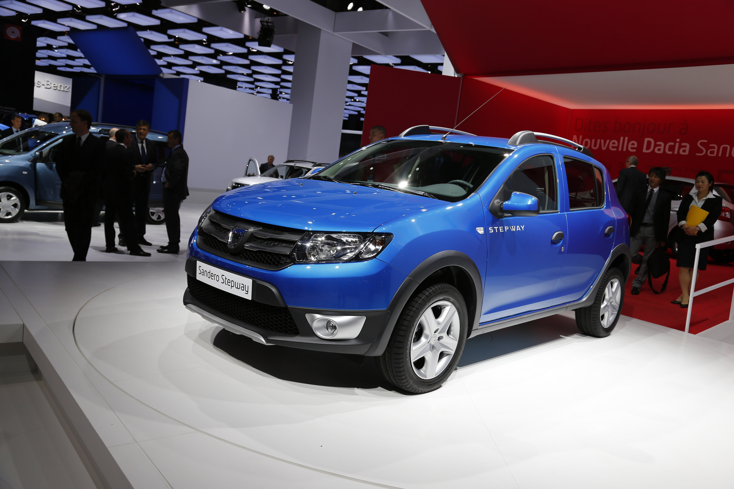 Сандеро степвей замена. Dacia 2020. Dacia x90. Дачия Логан 2020 и Сандеро. Dacia Модельный ряд.