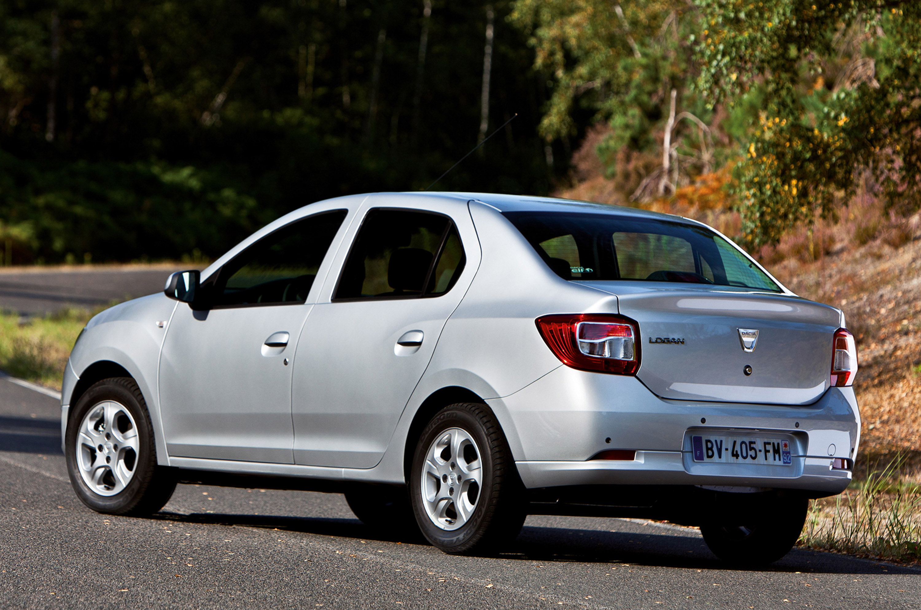 Арс логан. Рено Логан 2. Рено Логан 3. Renault Logan 2013. Рено Логан 2 2012.