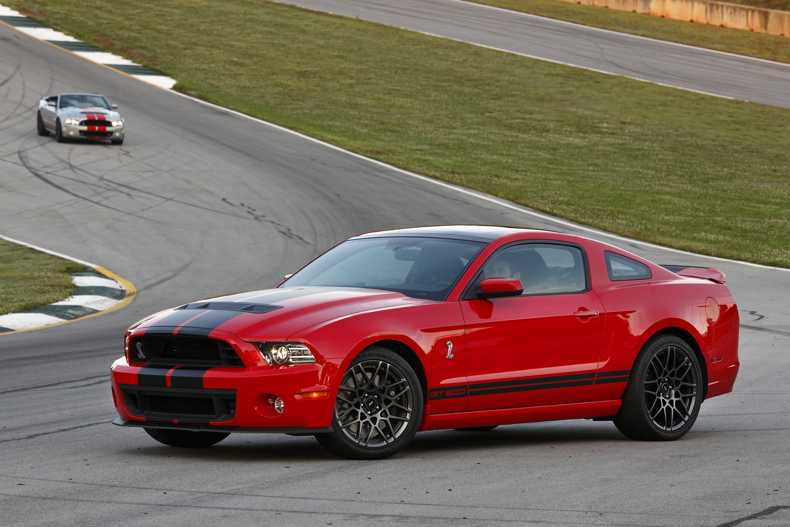 Фото мустанг шелби. Ford Shelby gt500 SVT. Ford Mustang Shelby gt500 2012. Ford Mustang gt 2013. 2012 Ford Mustang Shelby gt500 SVT.