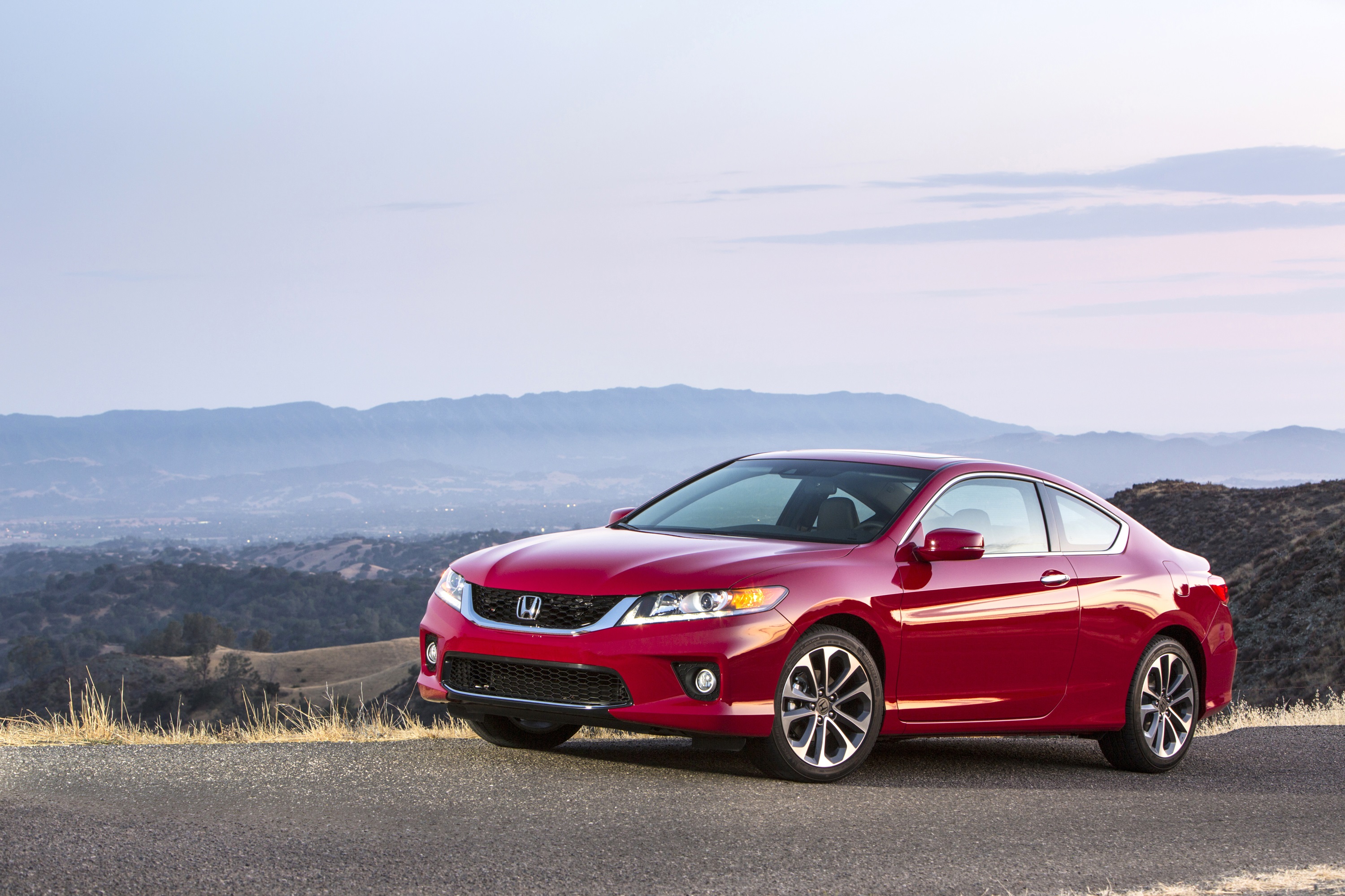 Хонда аккорд. Honda Accord Coupe (2013,). Honda Accord Coupe 2014г. Honda Accord Coupe 2015. Honda Accord 2013 CVT +.