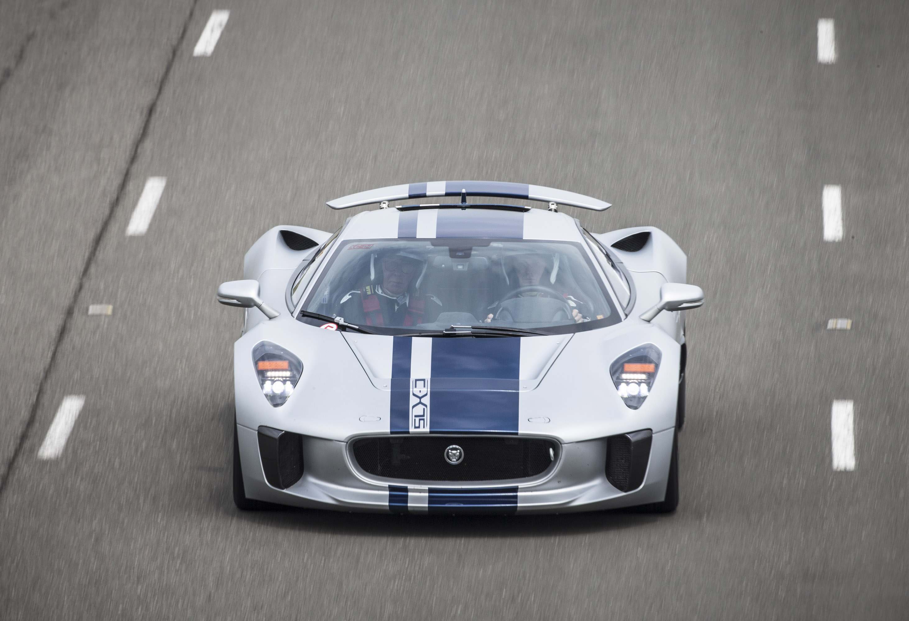 Jaguar c x75 Hybrid Supercar Prototype 2013