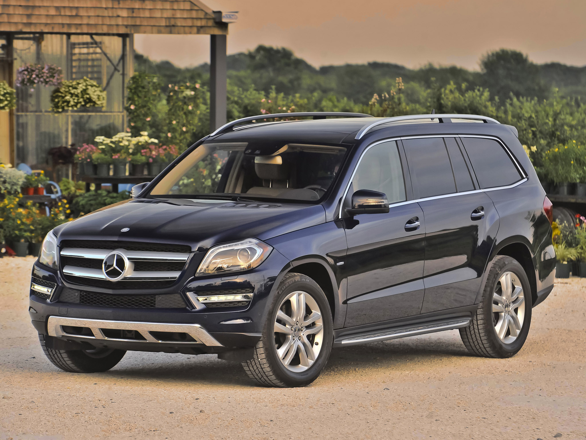 Мерседес jl. Mercedes Benz gl 350 BLUETEC. Мерседес gl450 2021. Мерседес gl450 class. Мерседес внедорожник gl450.