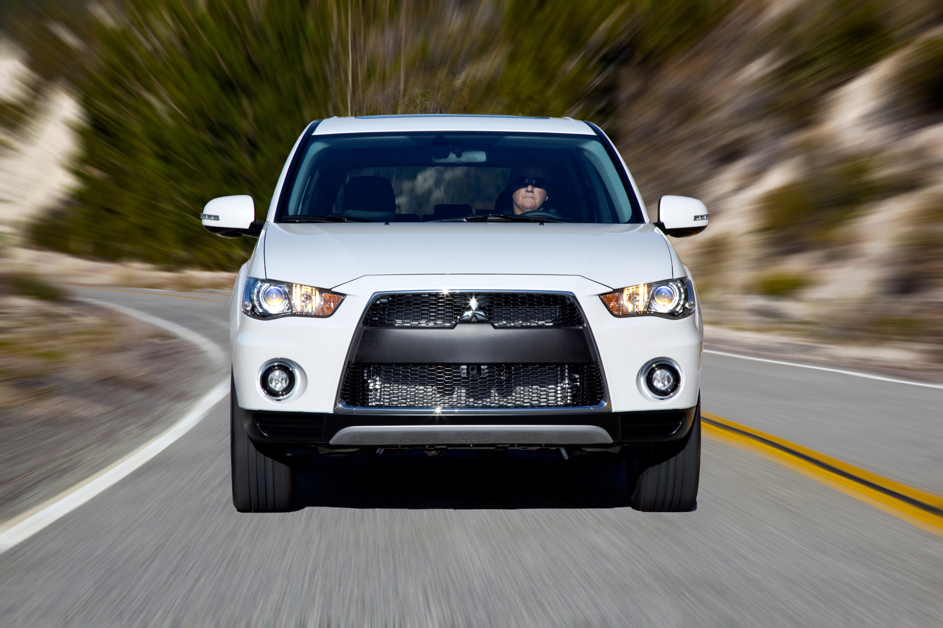 Аутлендер 2012. Mitsubishi Outlander 2012. Митсубиши Аутлендер 2012. Mitsubishi Outlander gt 2012. Мицубиси Аутлендер 2012-2013.