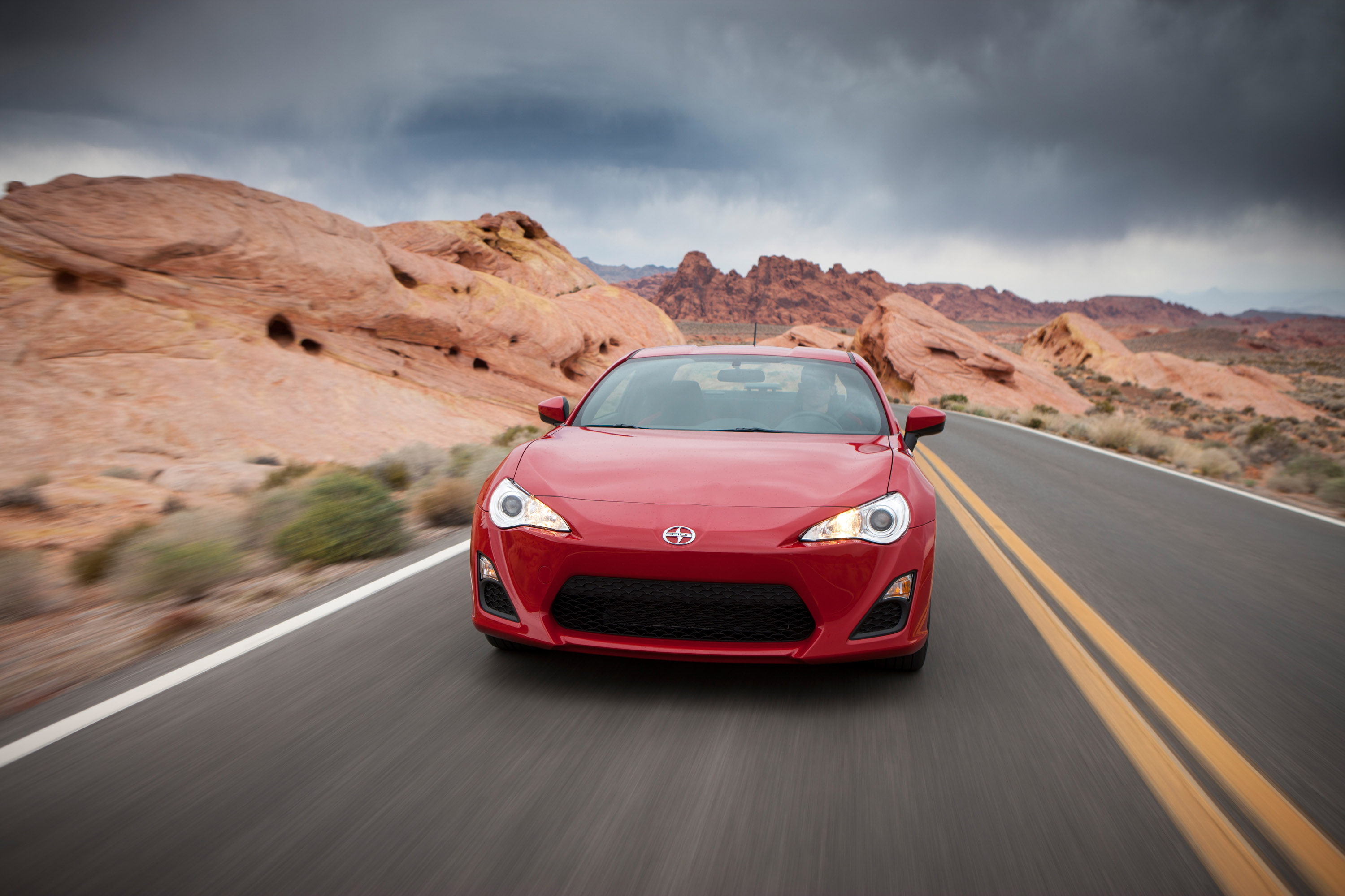 Red car. Scion fr-s. Toyota Scion fr-s. Спортивные автомобили 2014. Тойота дорогая.