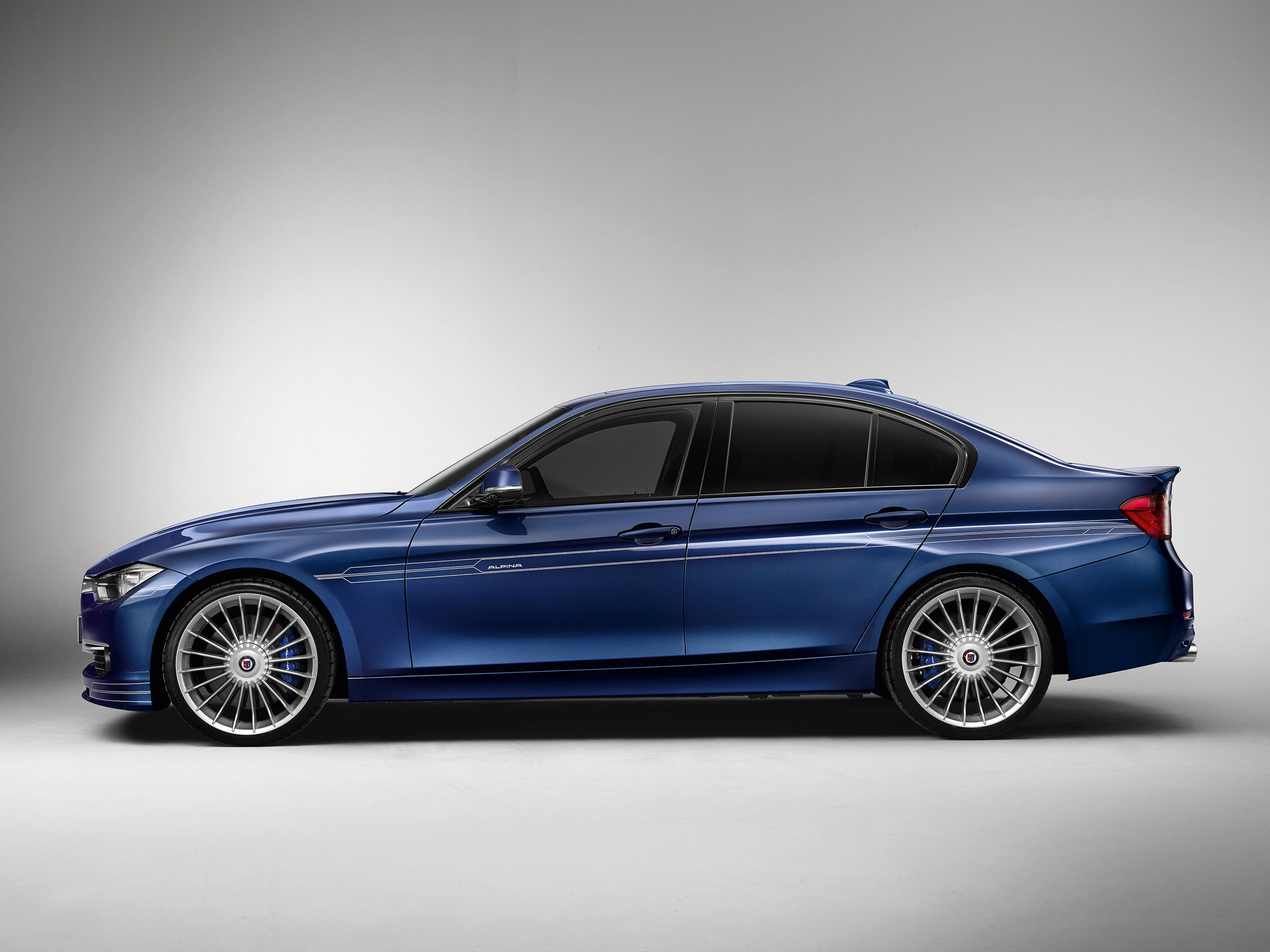 Бмв альпина. BMW Alpina b3. BMW Alpina b3 f30. BMW f30 Alpina. BMW 3 Alpina.