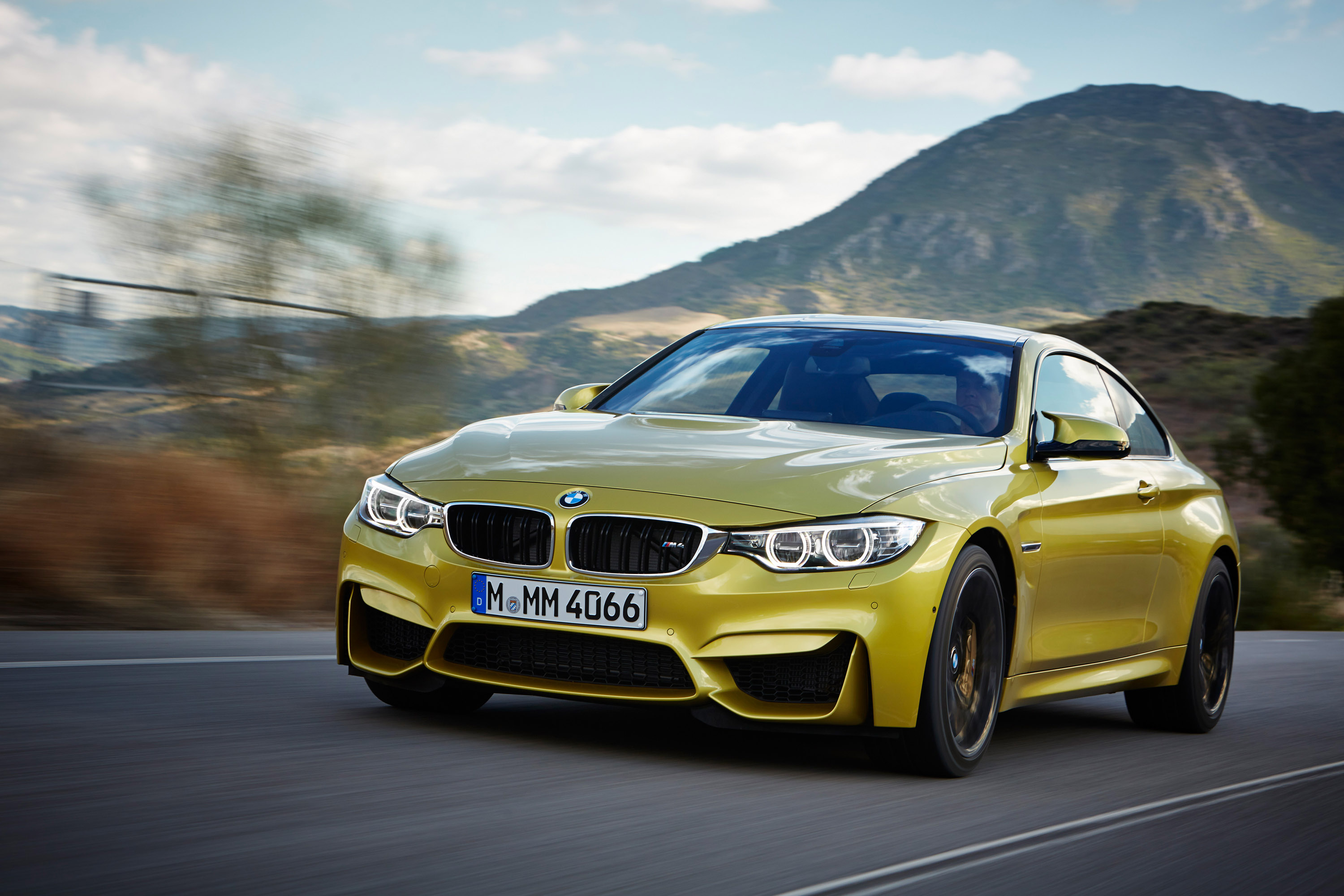 Машина 3 4. BMW m4 2021. BMW m4 2014. БМВ м4 купе. BMW m4 2015.