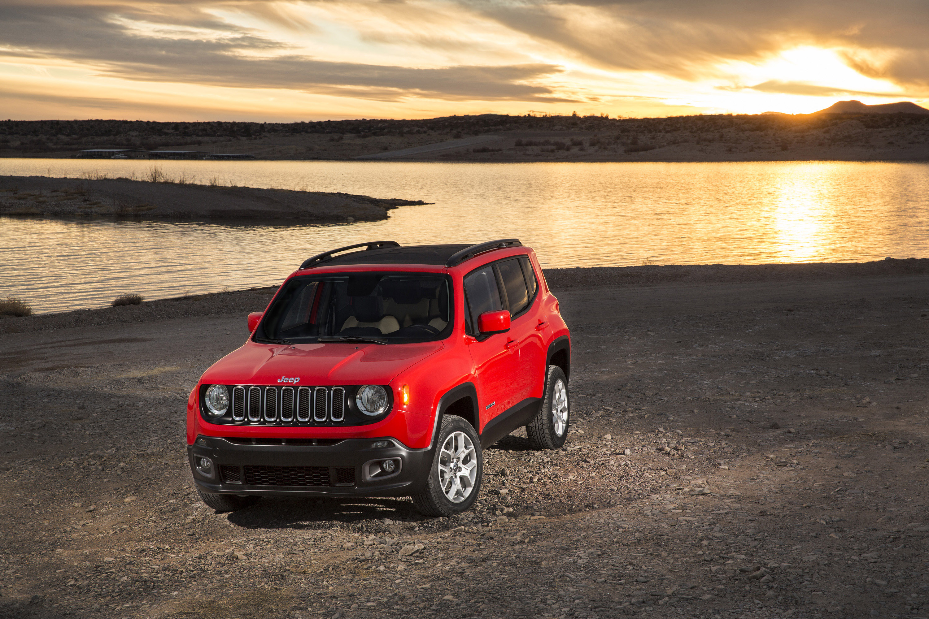 Ренегат. Кроссовер Jeep Renegade. Jeep Renegade 2015. Jeep Renegade 2017. Джип Ренегат 1983.