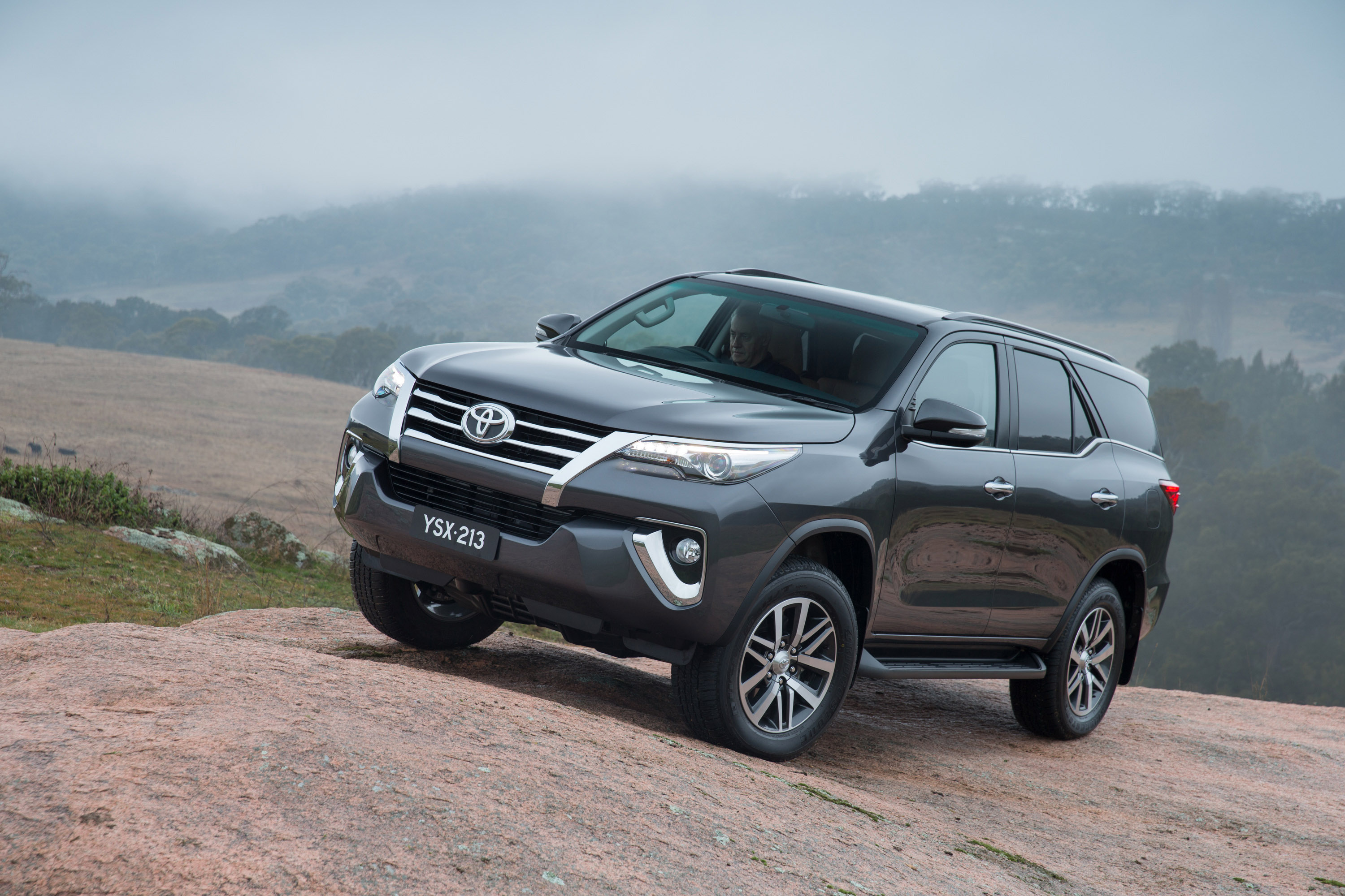 Toyota fortuner