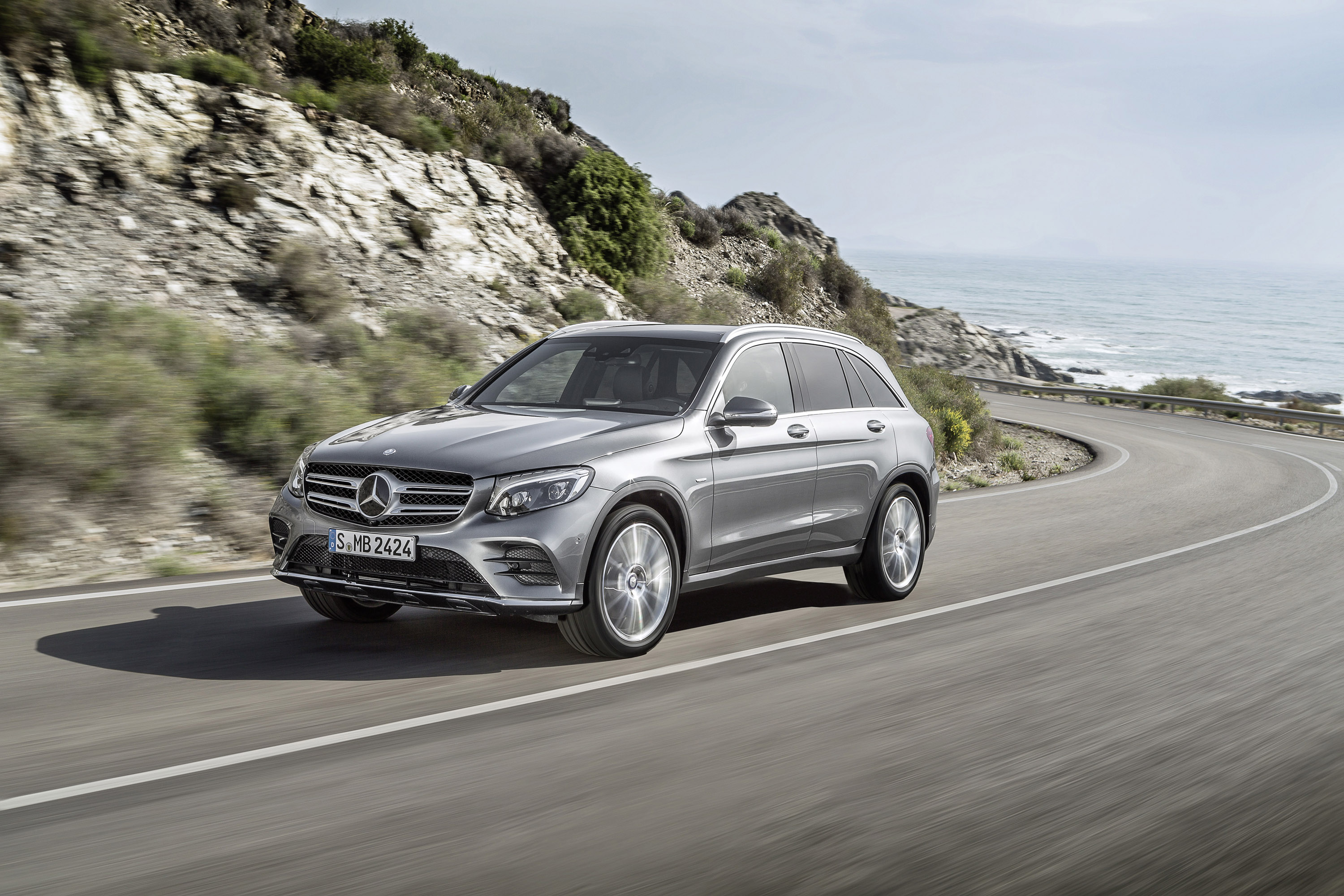 Mercedes Benz кроссовер ГЛК